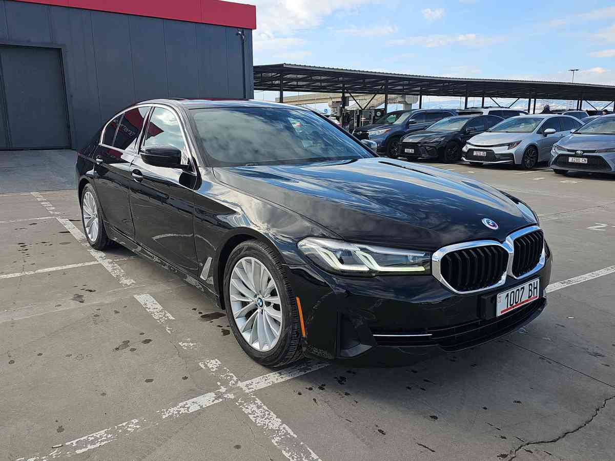 BMW 530i 2021 - 3