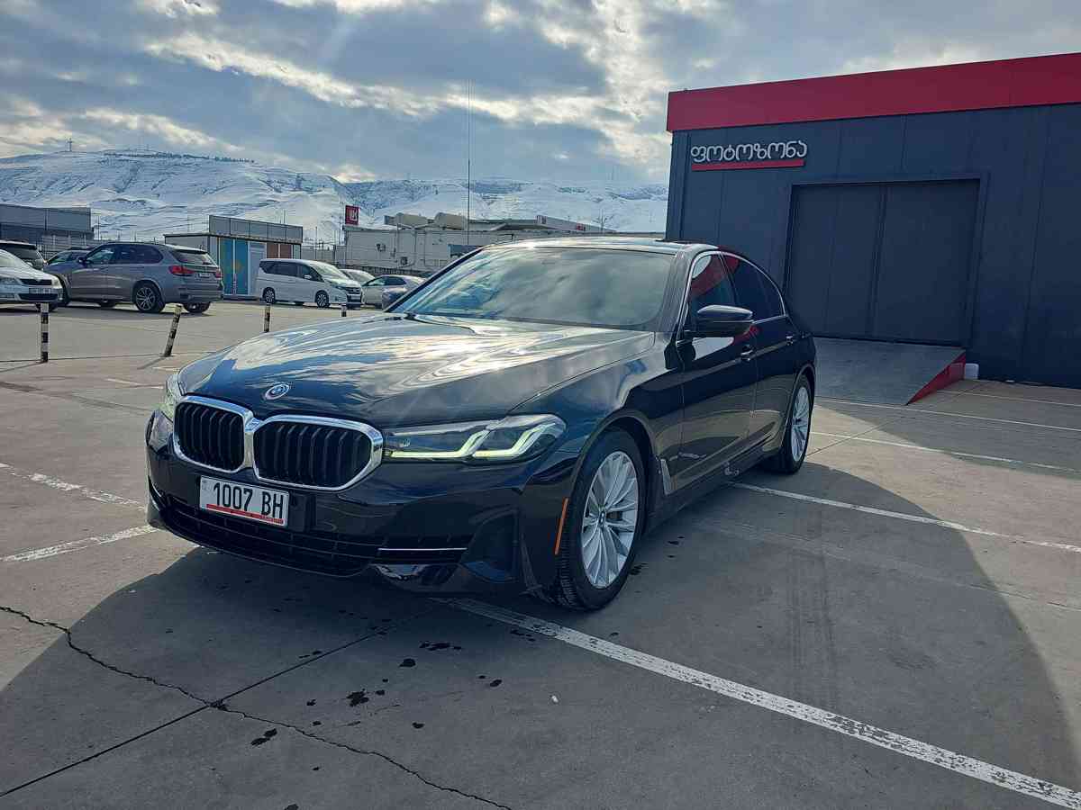 BMW 530i 2021 - 1