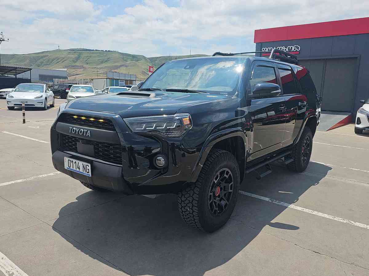 TOYOTA 4-Runner 2023 - 1