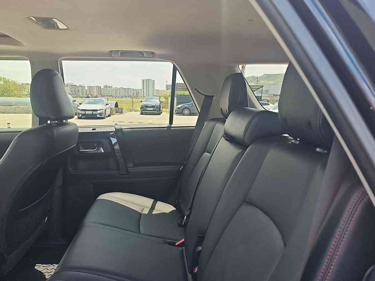 TOYOTA 4-Runner 2023 - 7