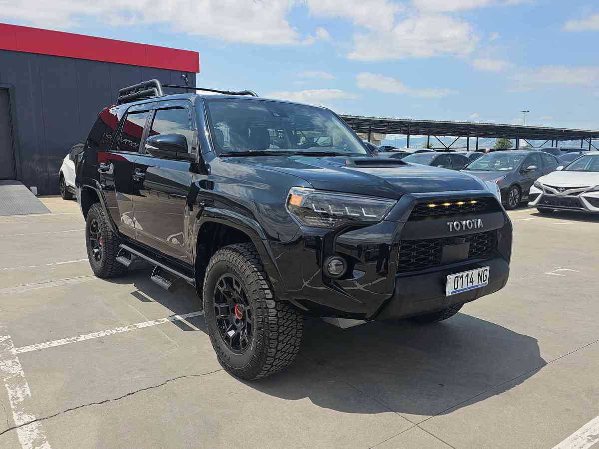 TOYOTA 4-Runner 2023 - 3