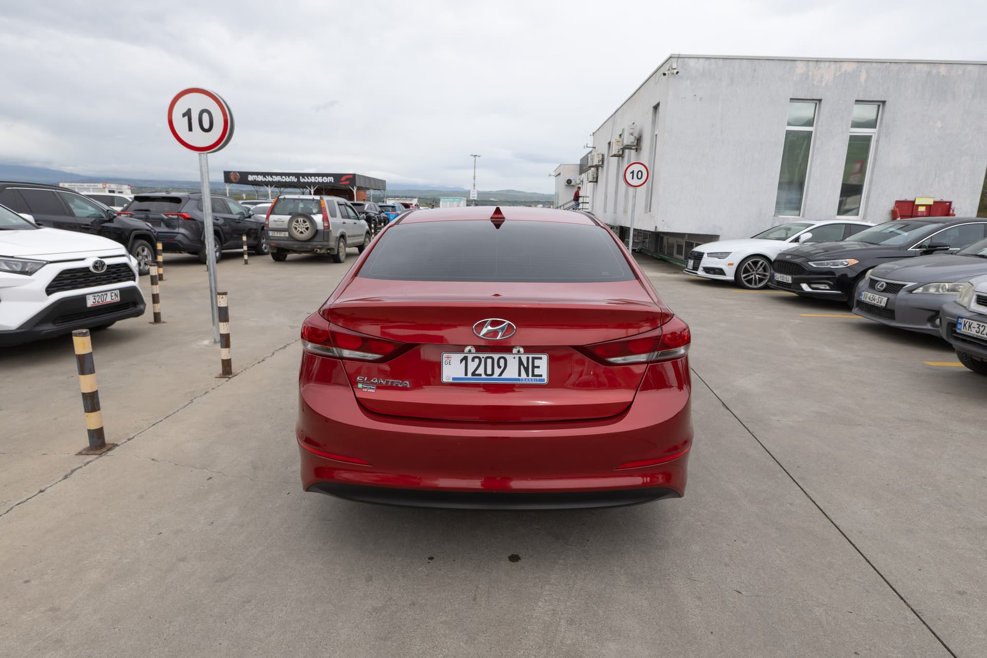HYUNDAI Elantra 2018 - 5