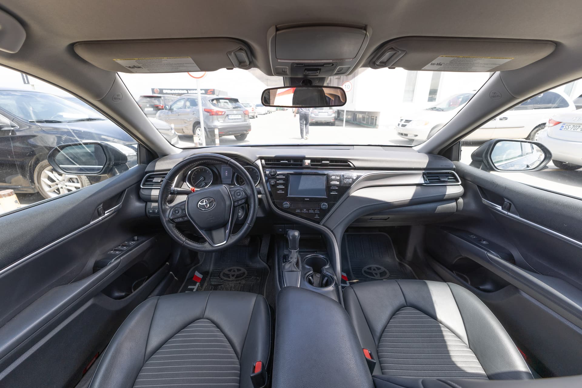 TOYOTA Camry 2020 - 8