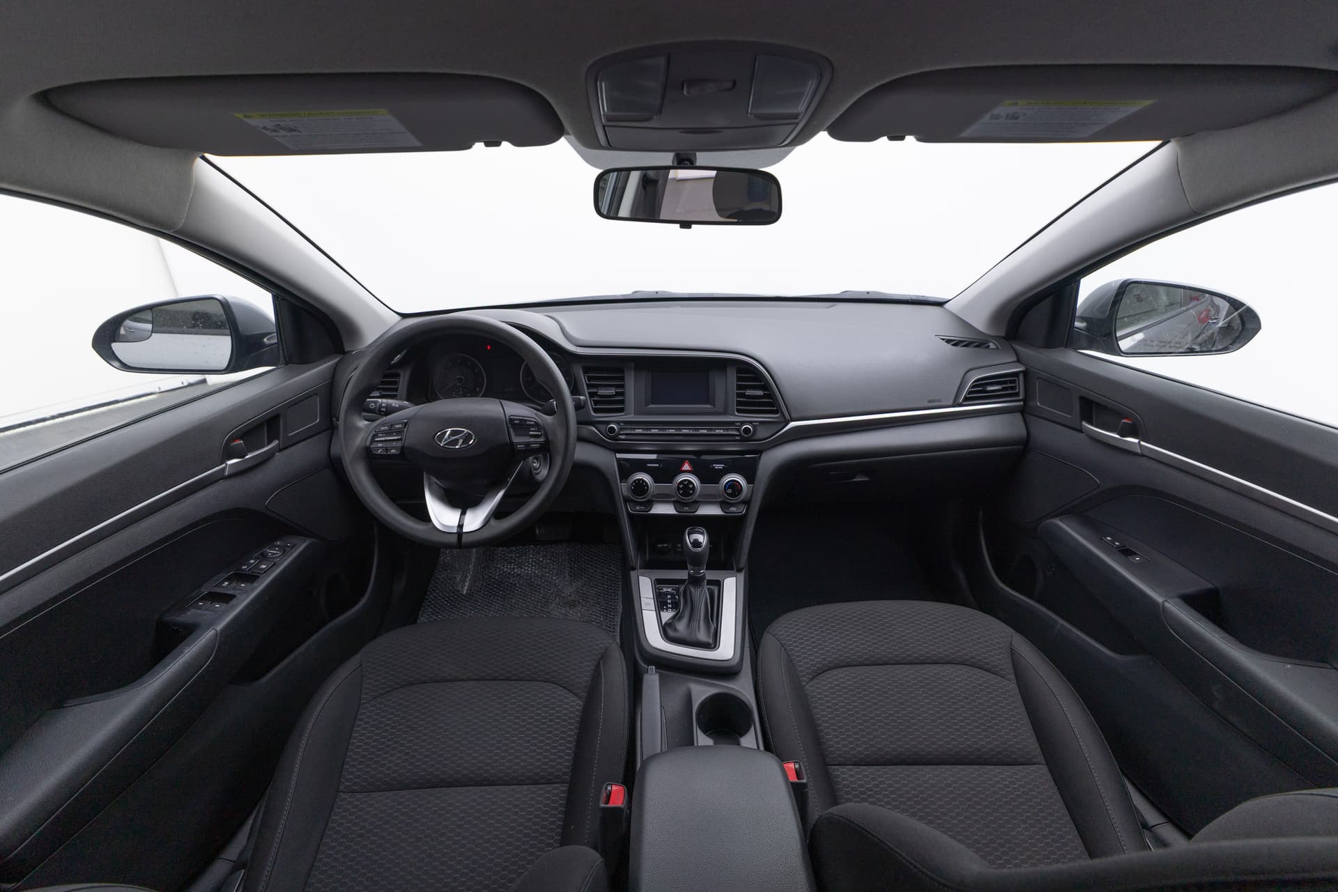 HYUNDAI Elantra 2019 - 8