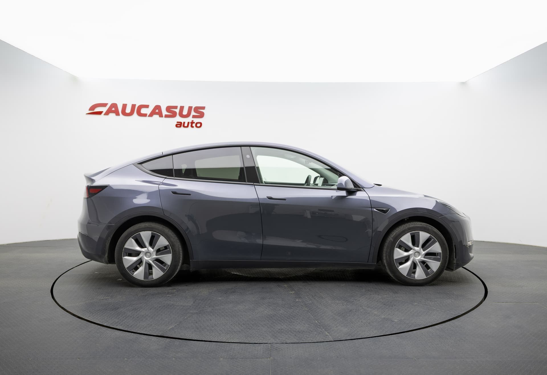 TESLA Model Y 2023 - 4
