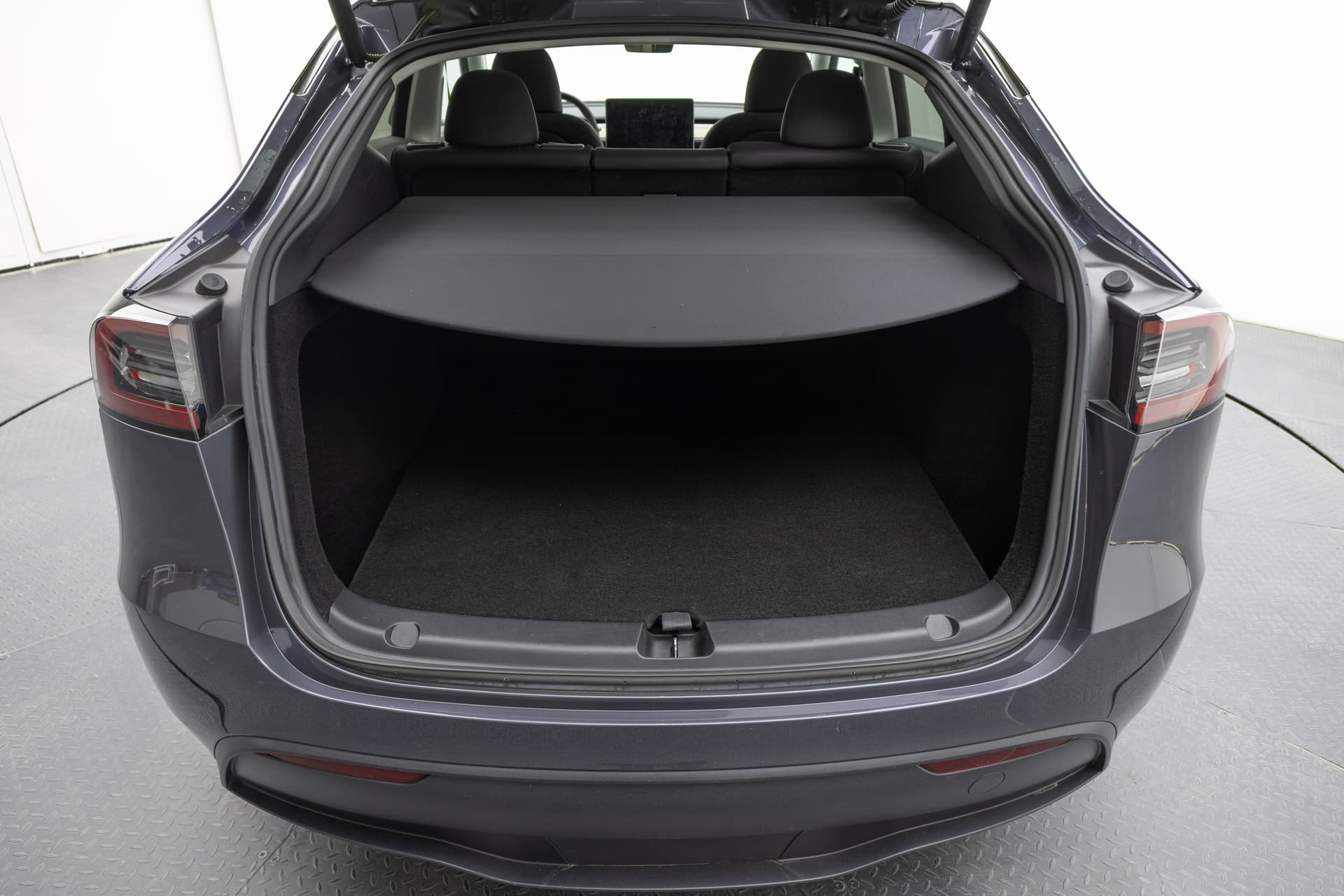 TESLA Model Y 2023 - 8