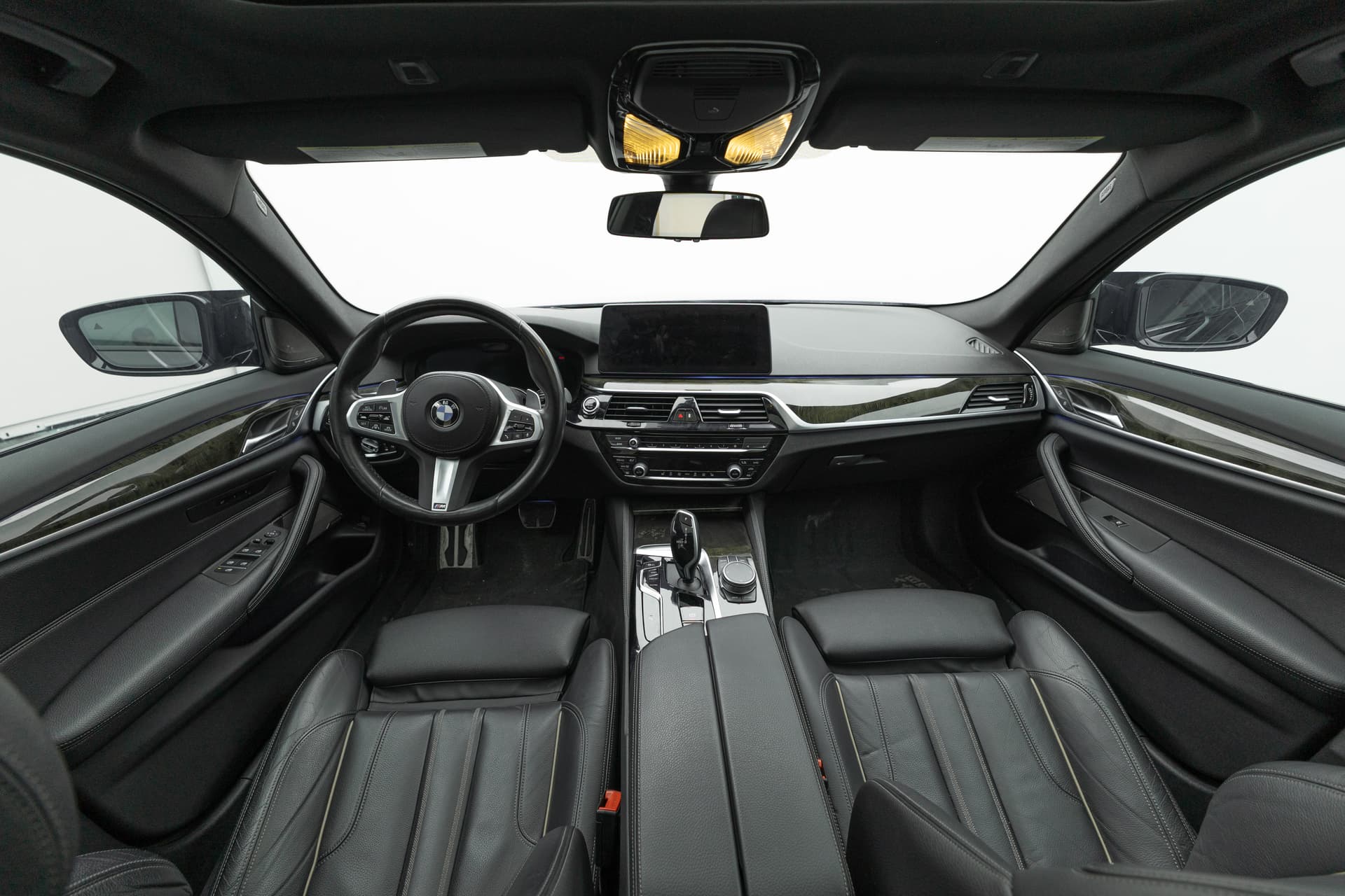 BMW 540i 2023 - 9