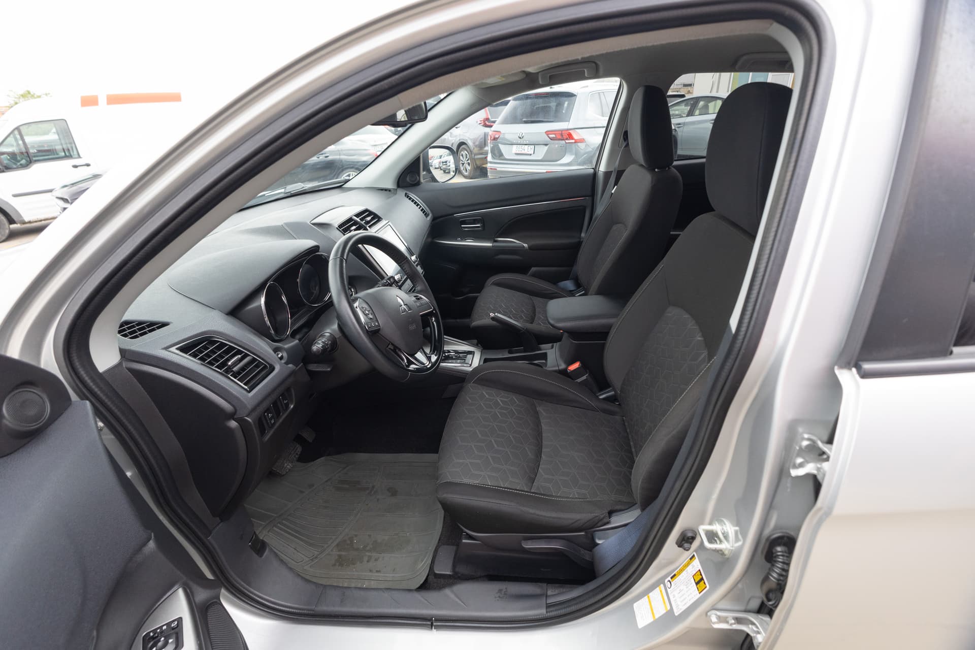 MITSUBISHI Outlander Sport 2021 - 10