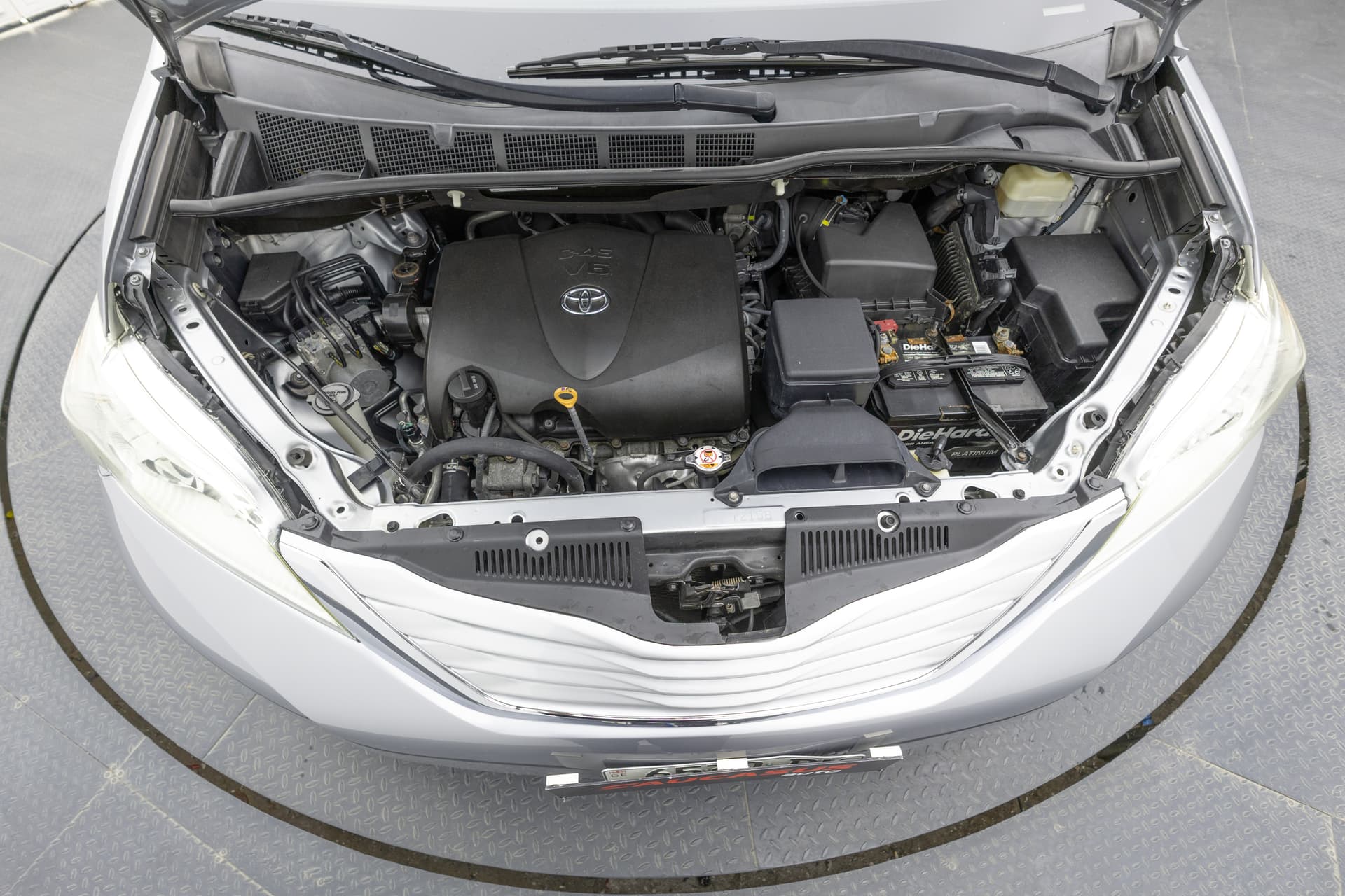 TOYOTA Sienna 2017 - 10