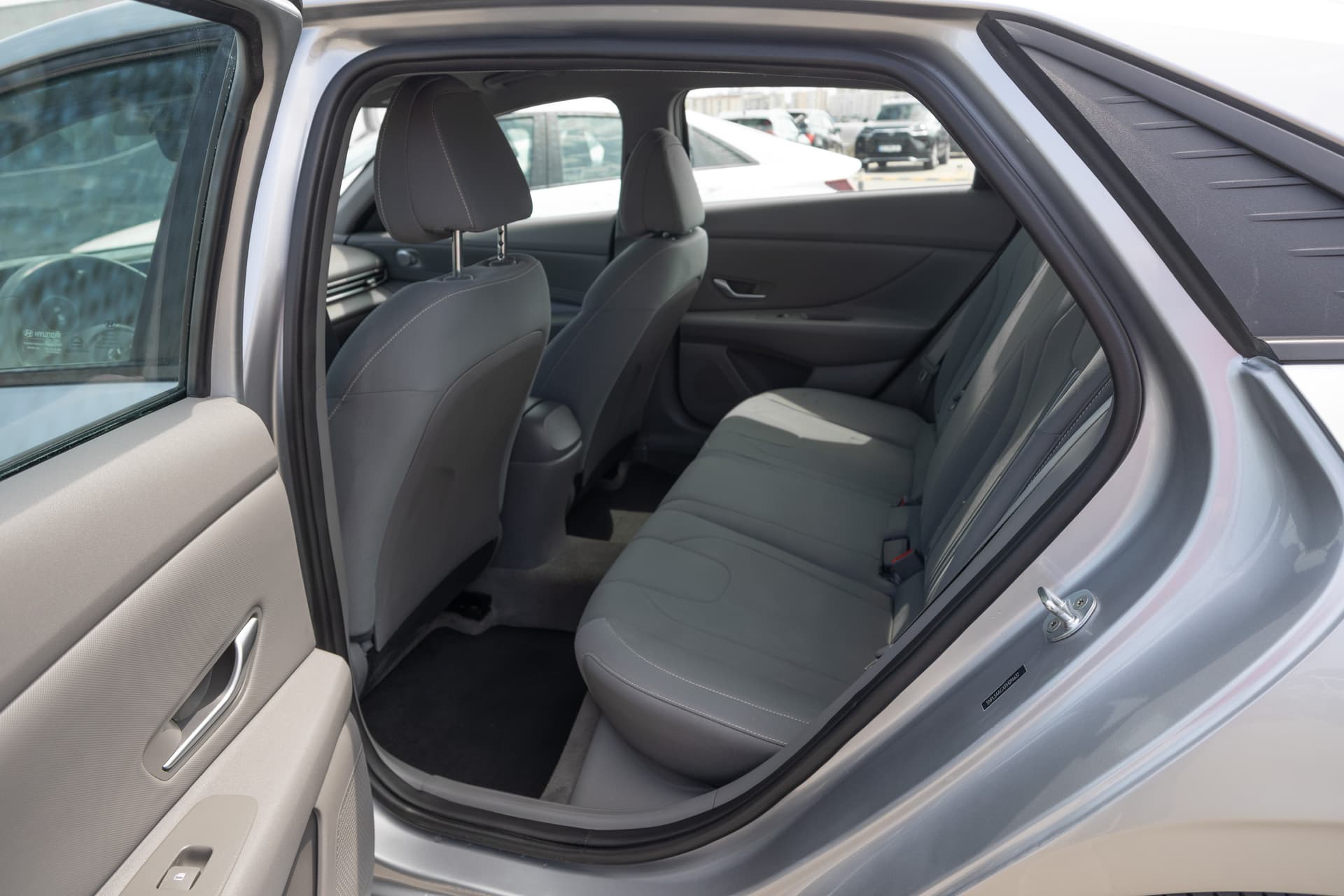 HYUNDAI Elantra 2023 - 8