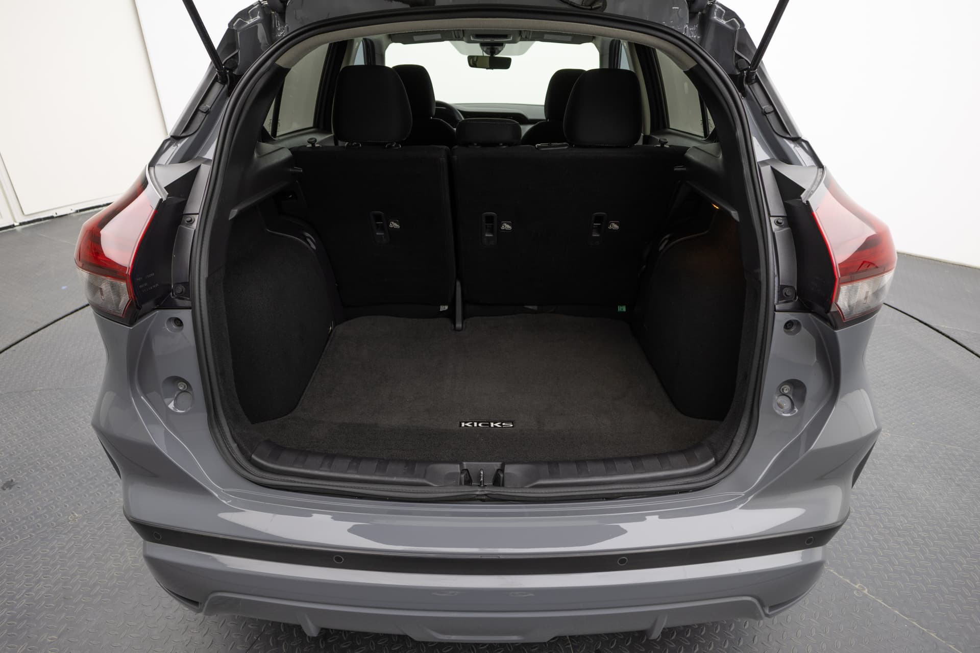 NISSAN Kicks 2023 - 8