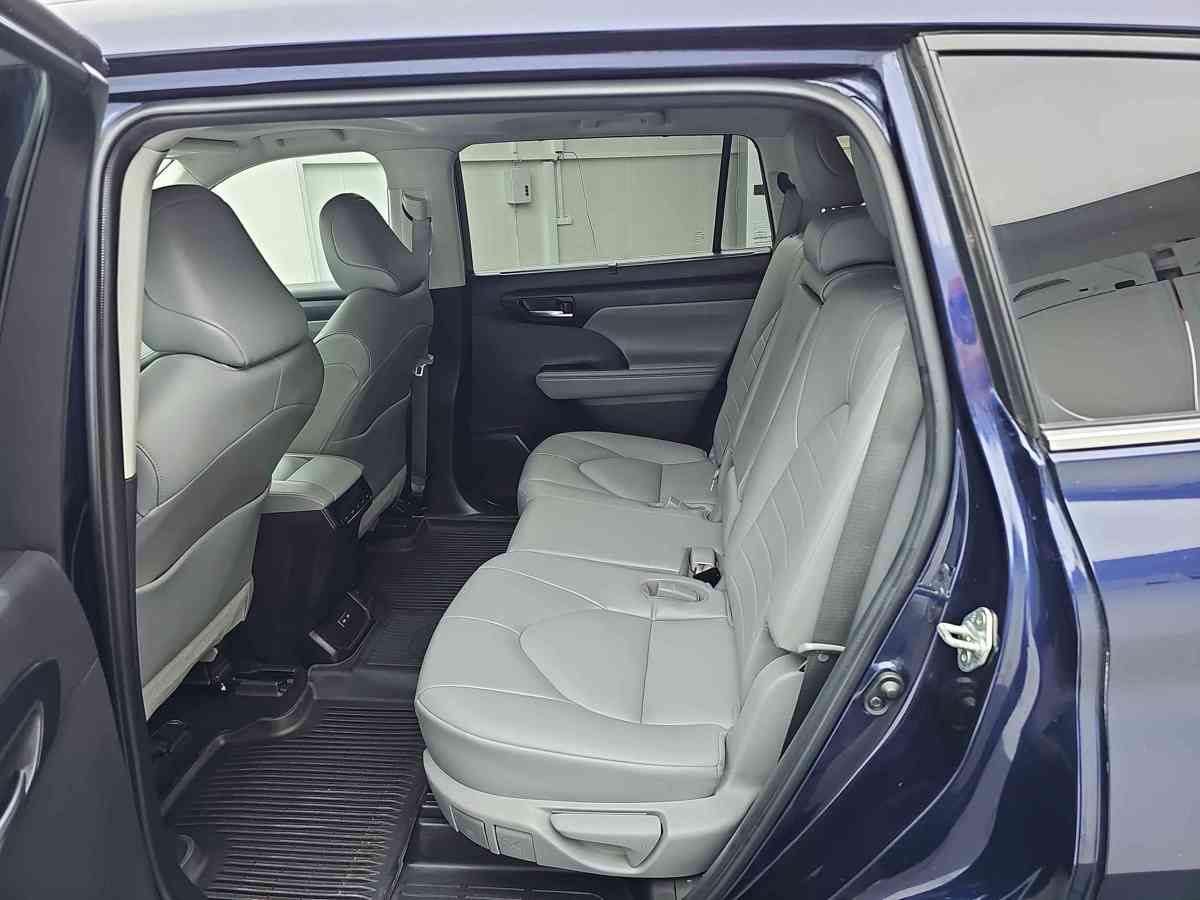 TOYOTA Highlander 2022 - 7