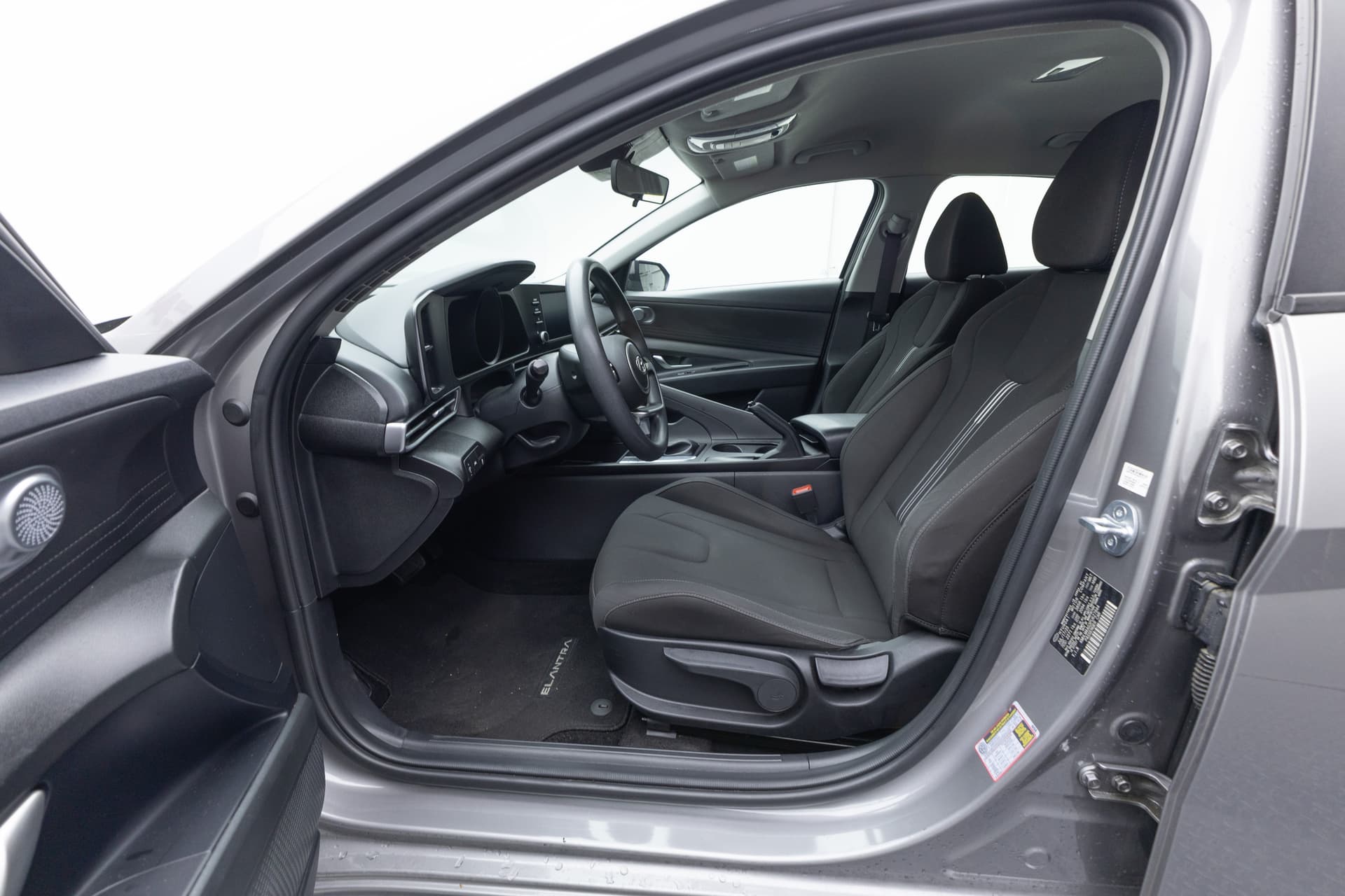 HYUNDAI Elantra 2023 - 10