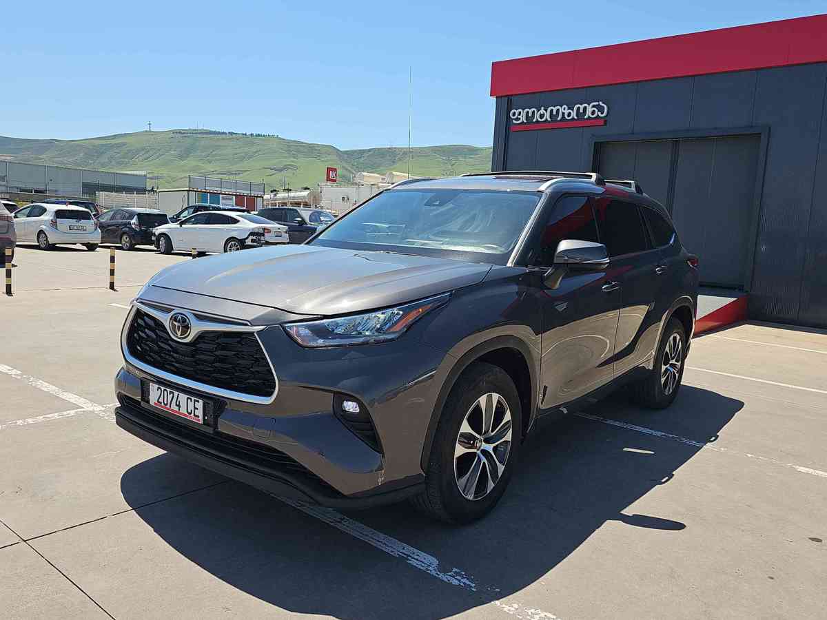 TOYOTA Highlander 2022 - 1