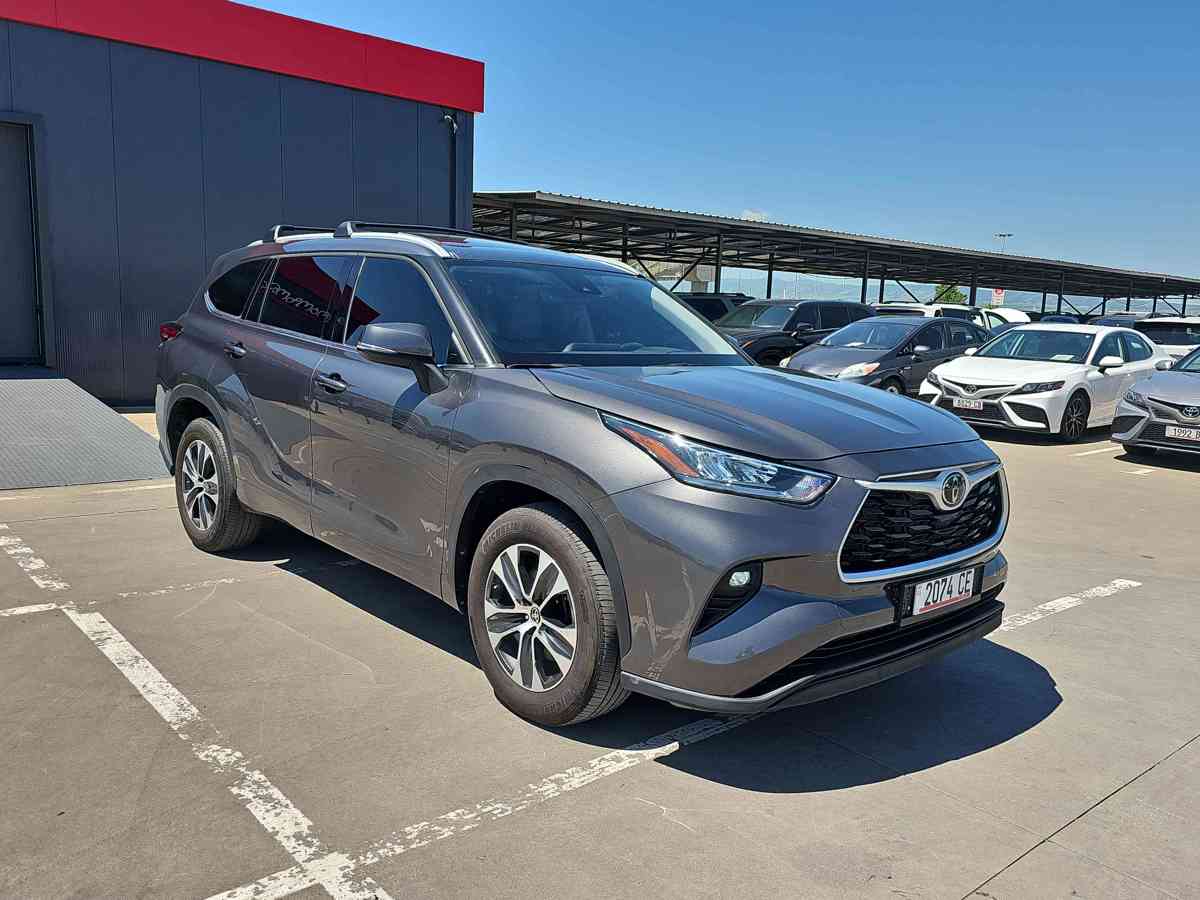 TOYOTA Highlander 2022 - 3