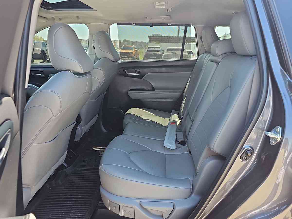 TOYOTA Highlander 2022 - 7