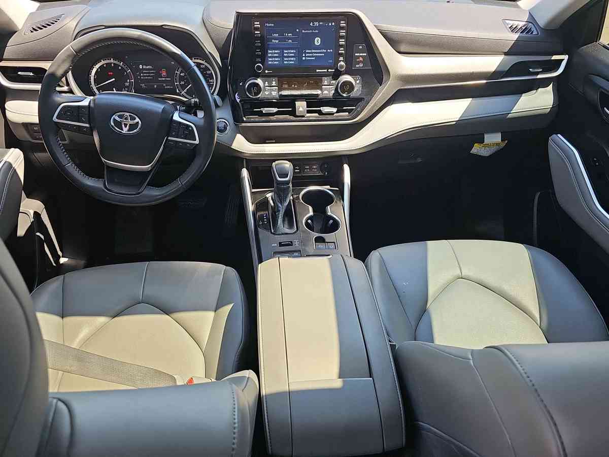 TOYOTA Highlander 2022 - 8