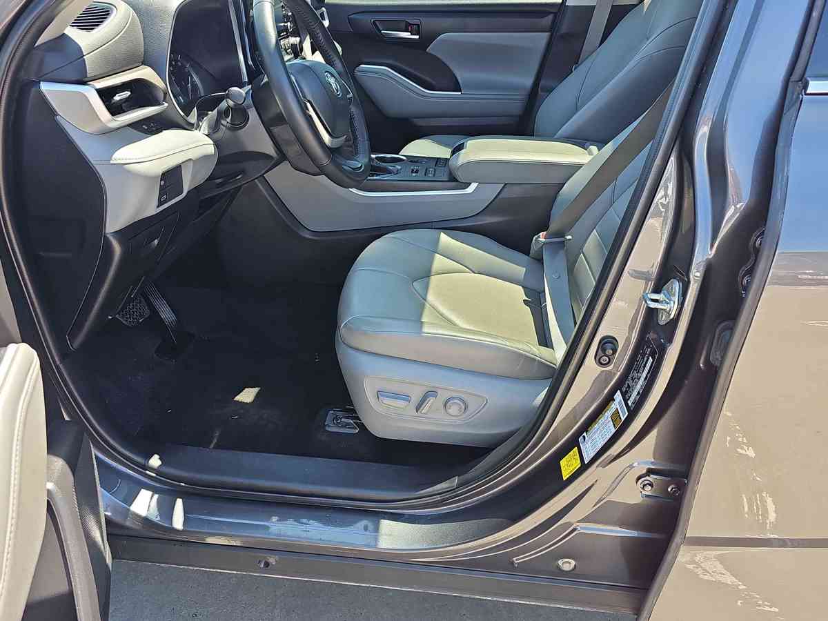 TOYOTA Highlander 2022 - 10