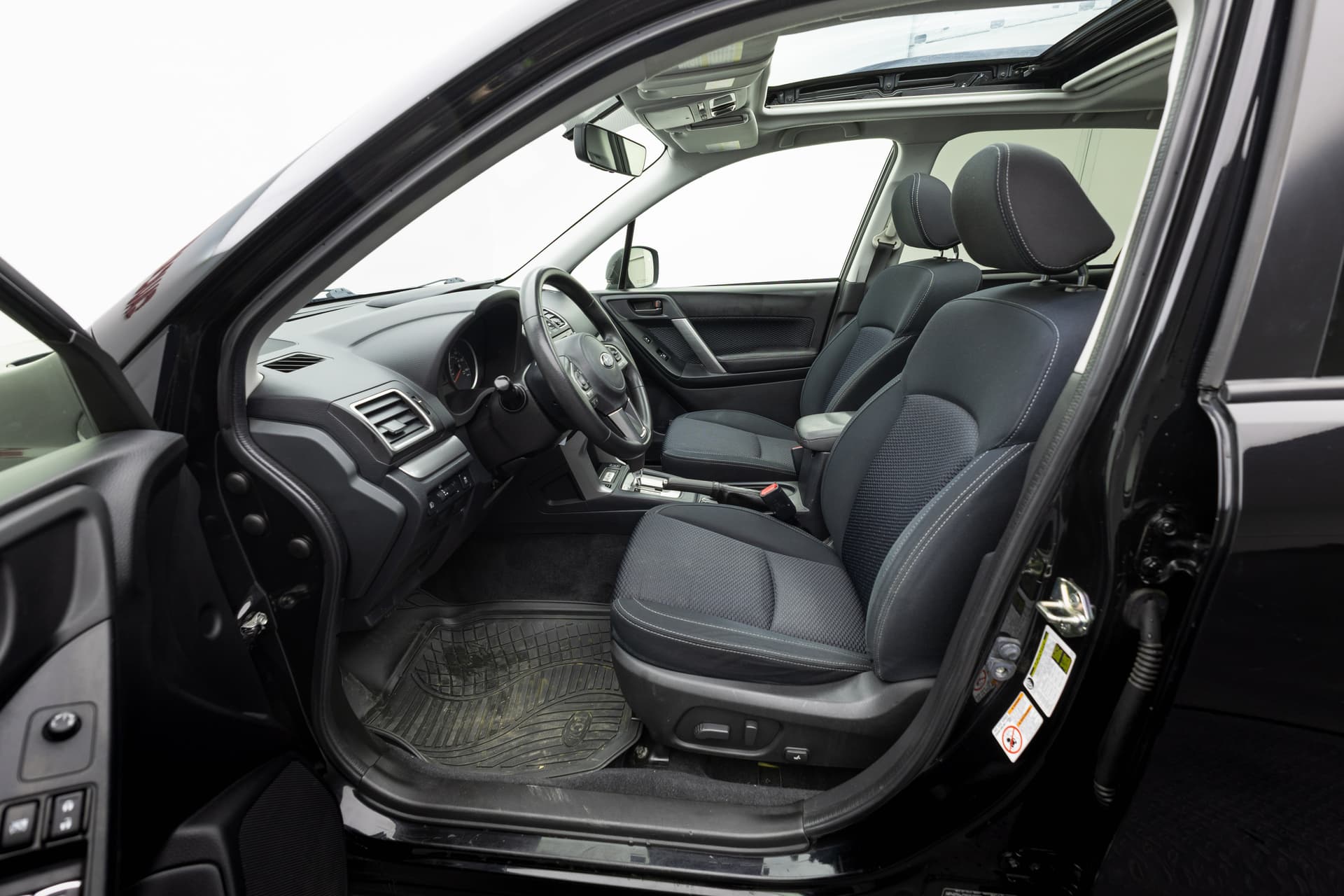SUBARU Forester 2017 - 10