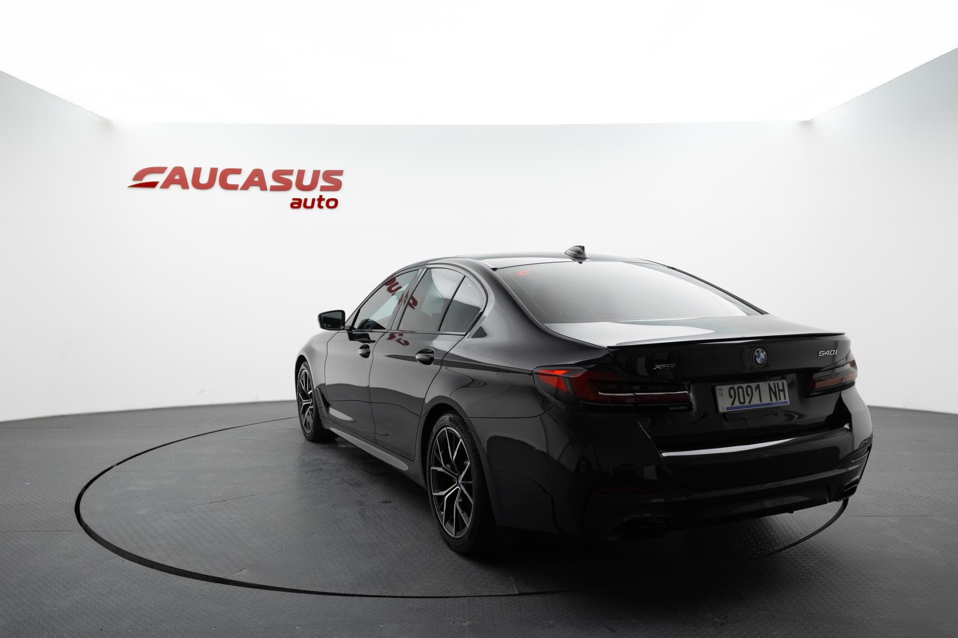 BMW 540i 2021 - 6