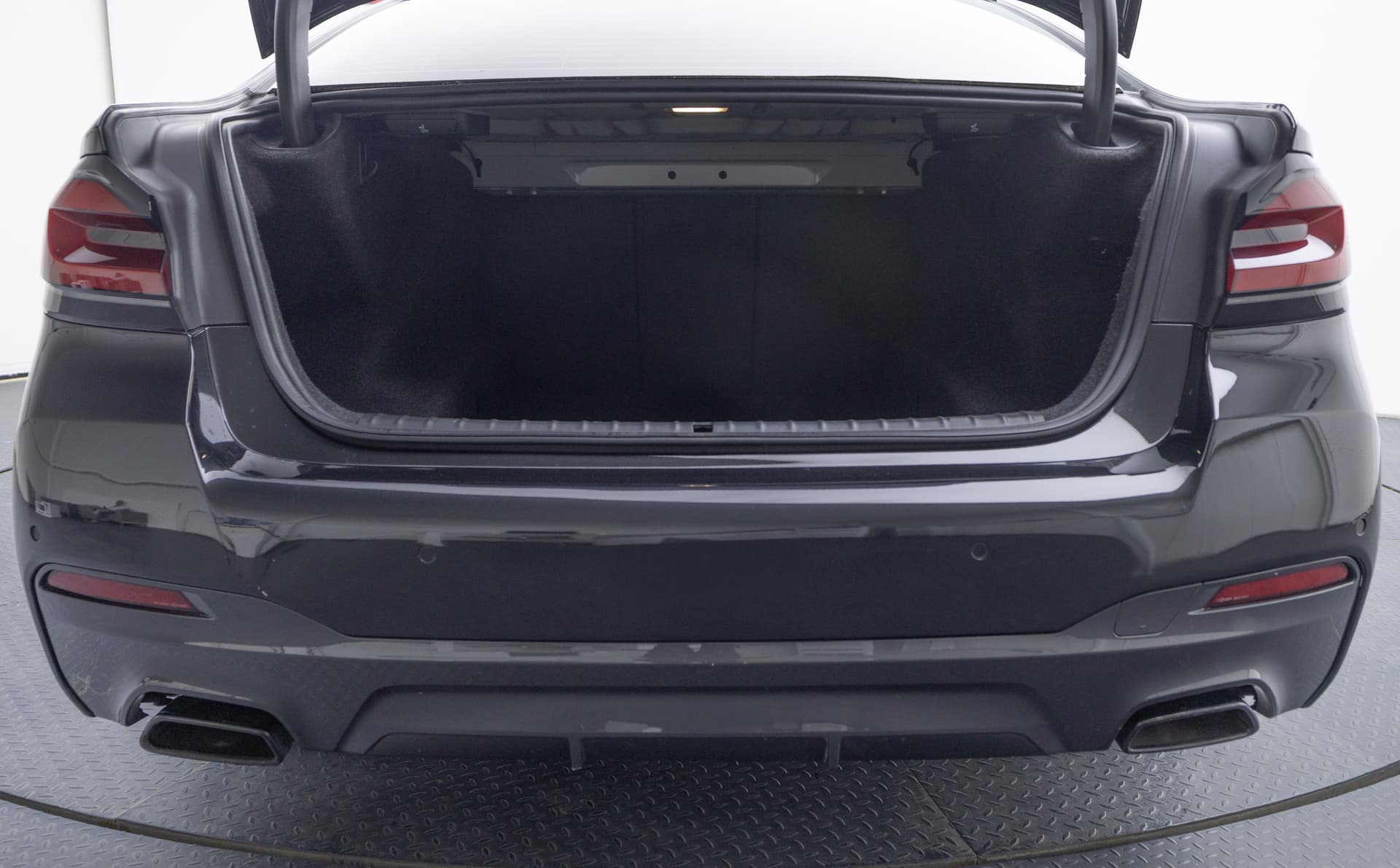 BMW 540i 2021 - 7