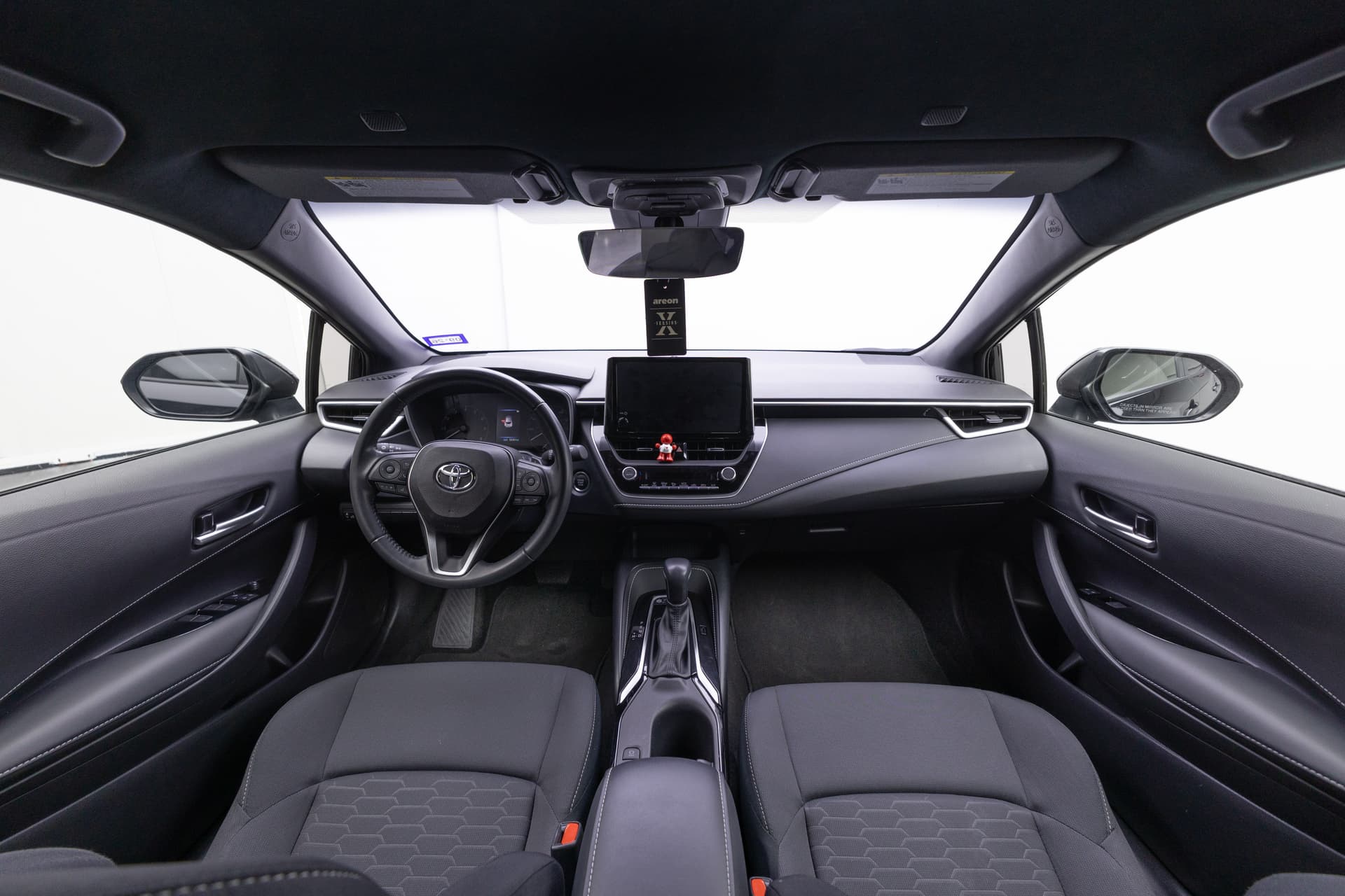 TOYOTA Corolla 2025 - 8