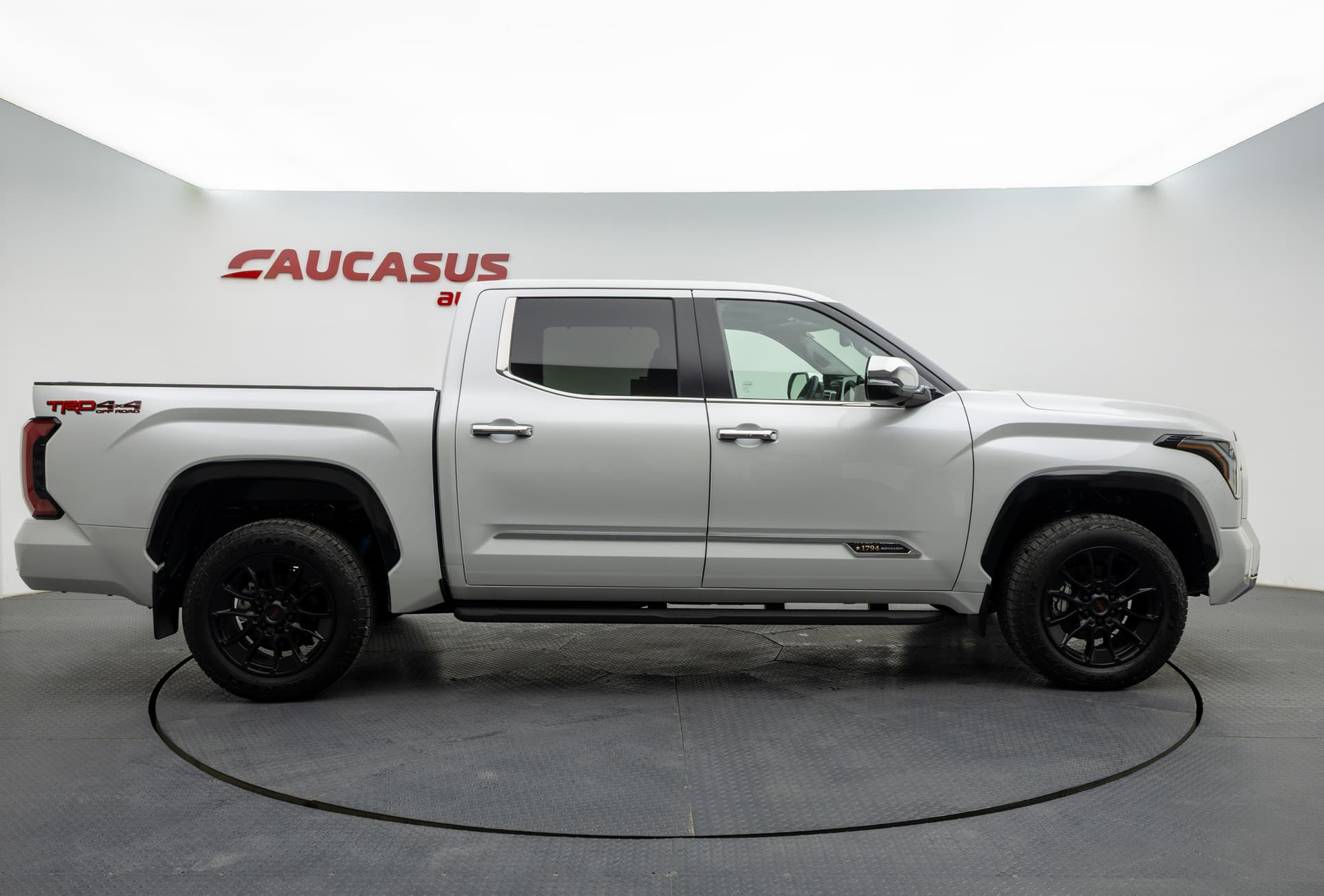 TOYOTA Tundra 2025 - 4