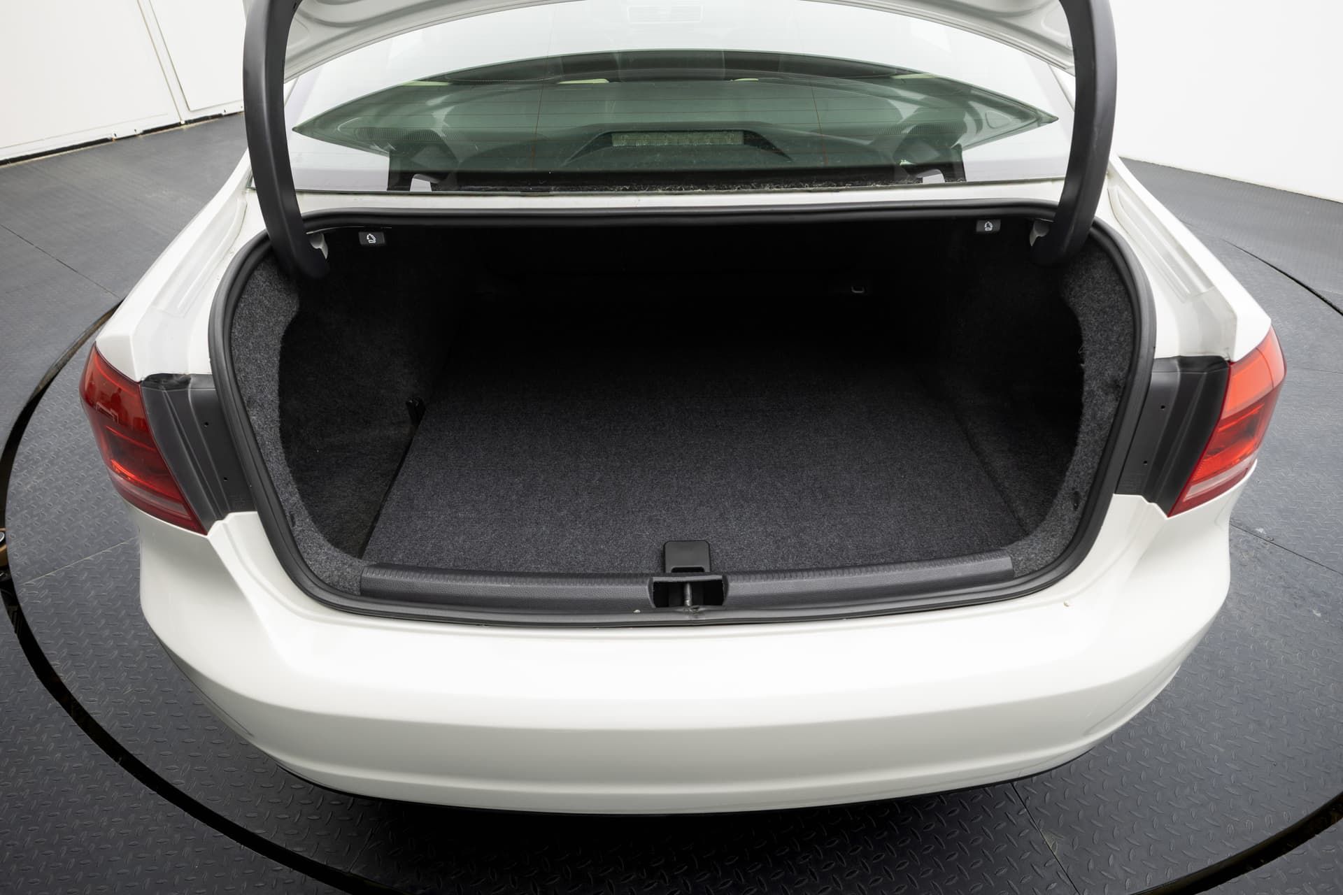 VOLKSWAGEN Passat 2014 - 5