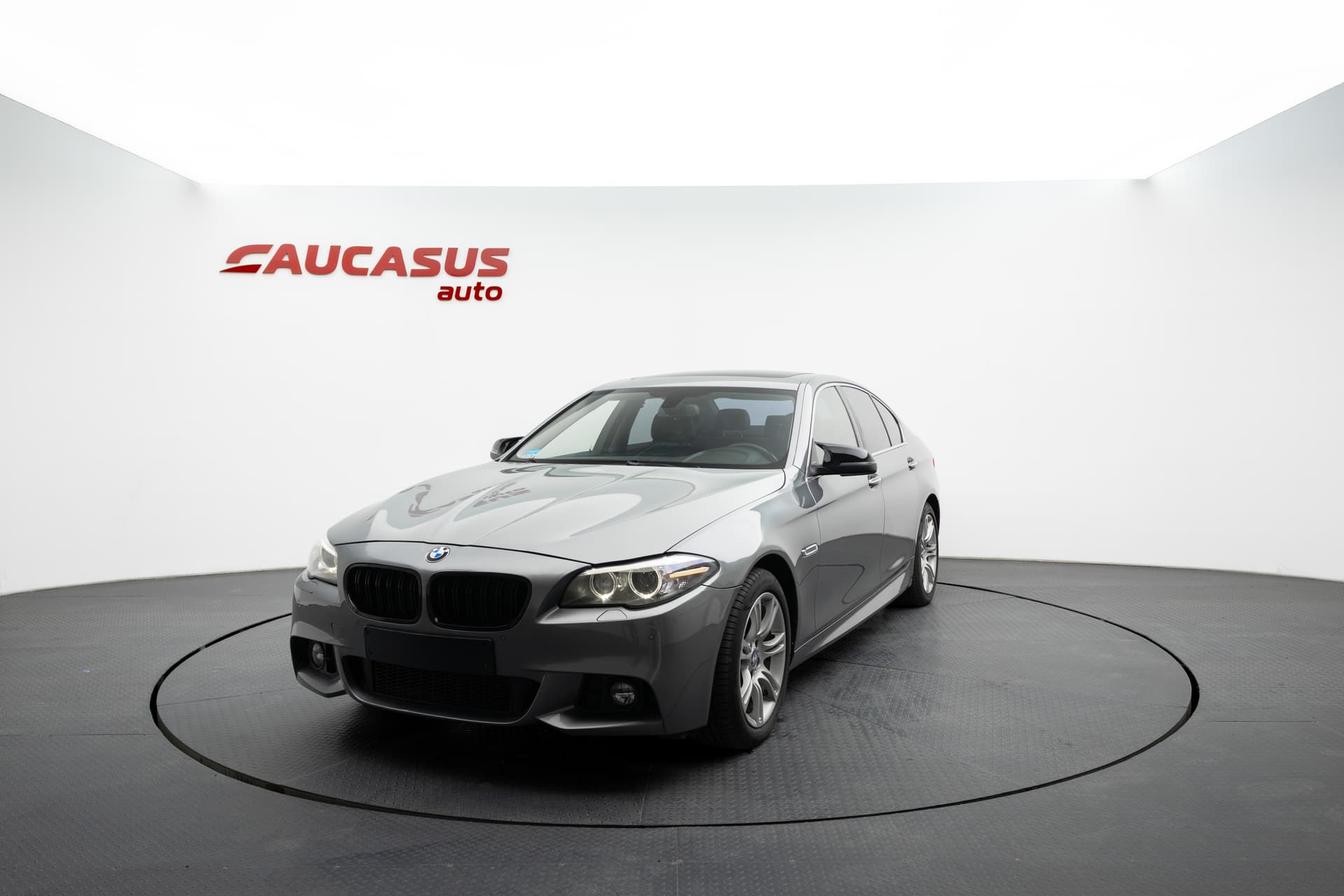 BMW 528i 2014 - 1