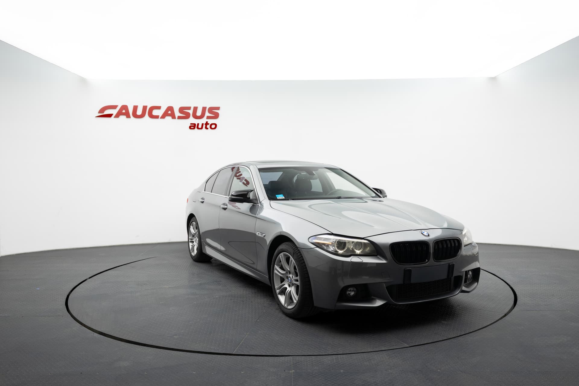 BMW 528i 2014 - 3
