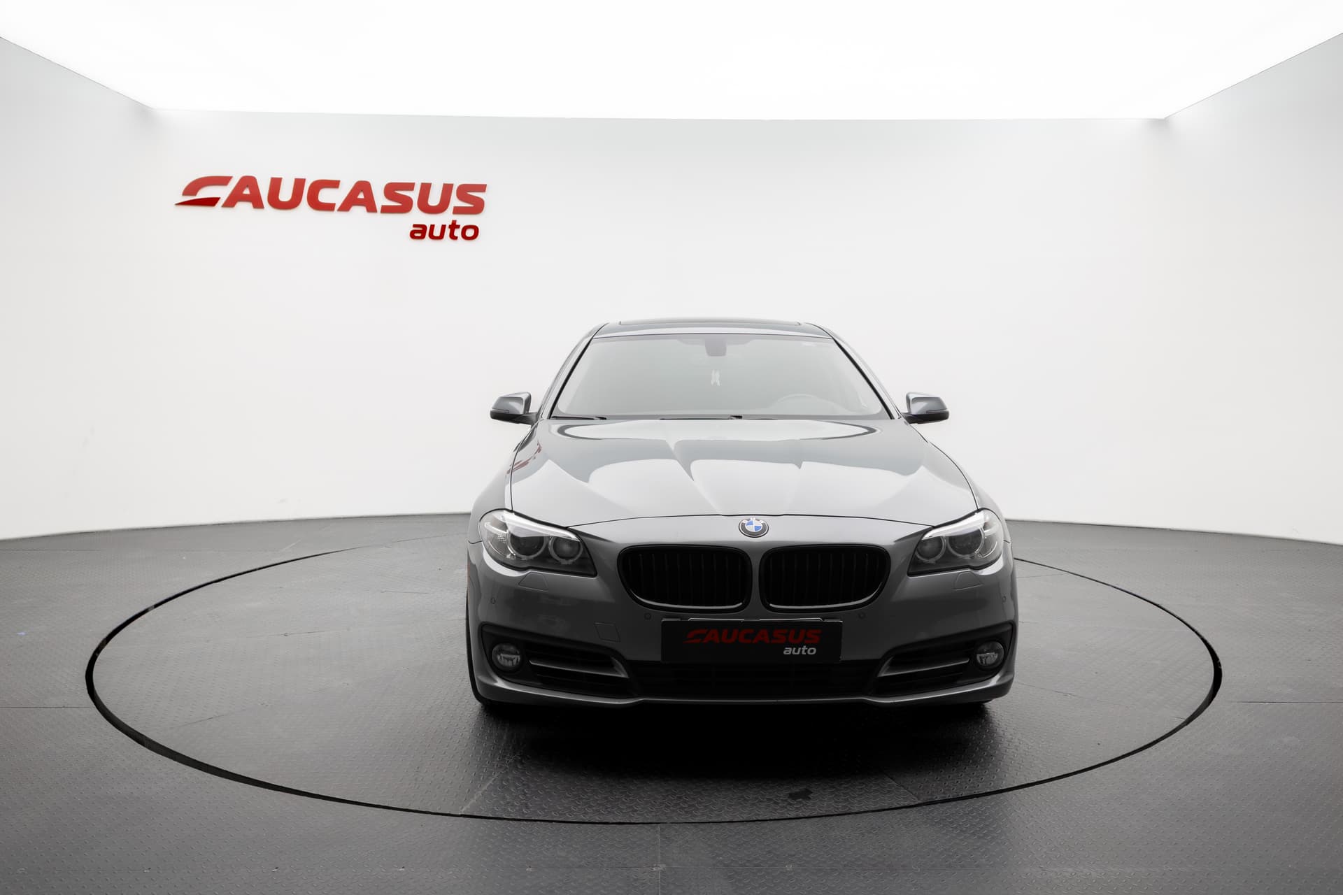 BMW 528i 2016 - 2