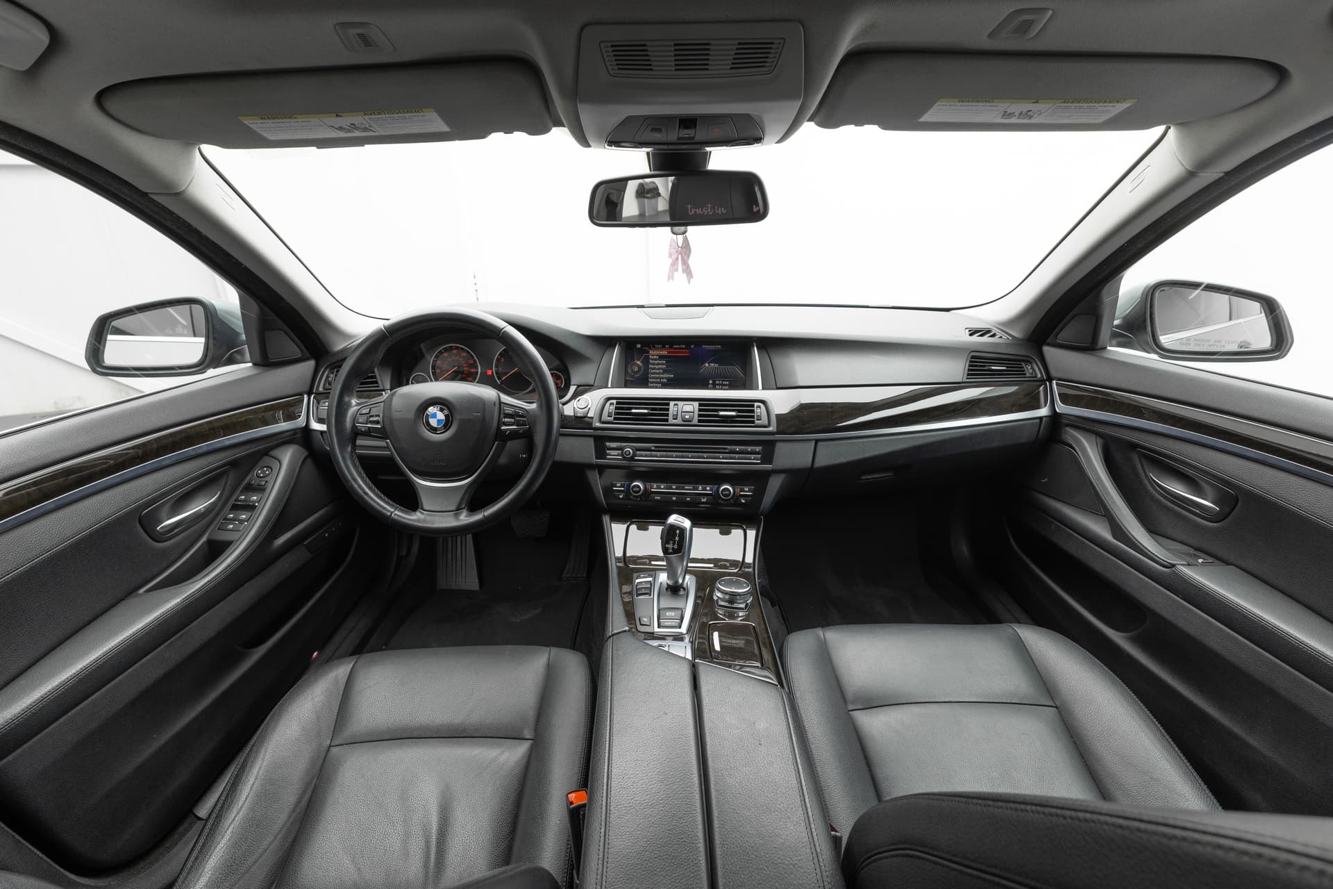 BMW 528i 2016 - 9