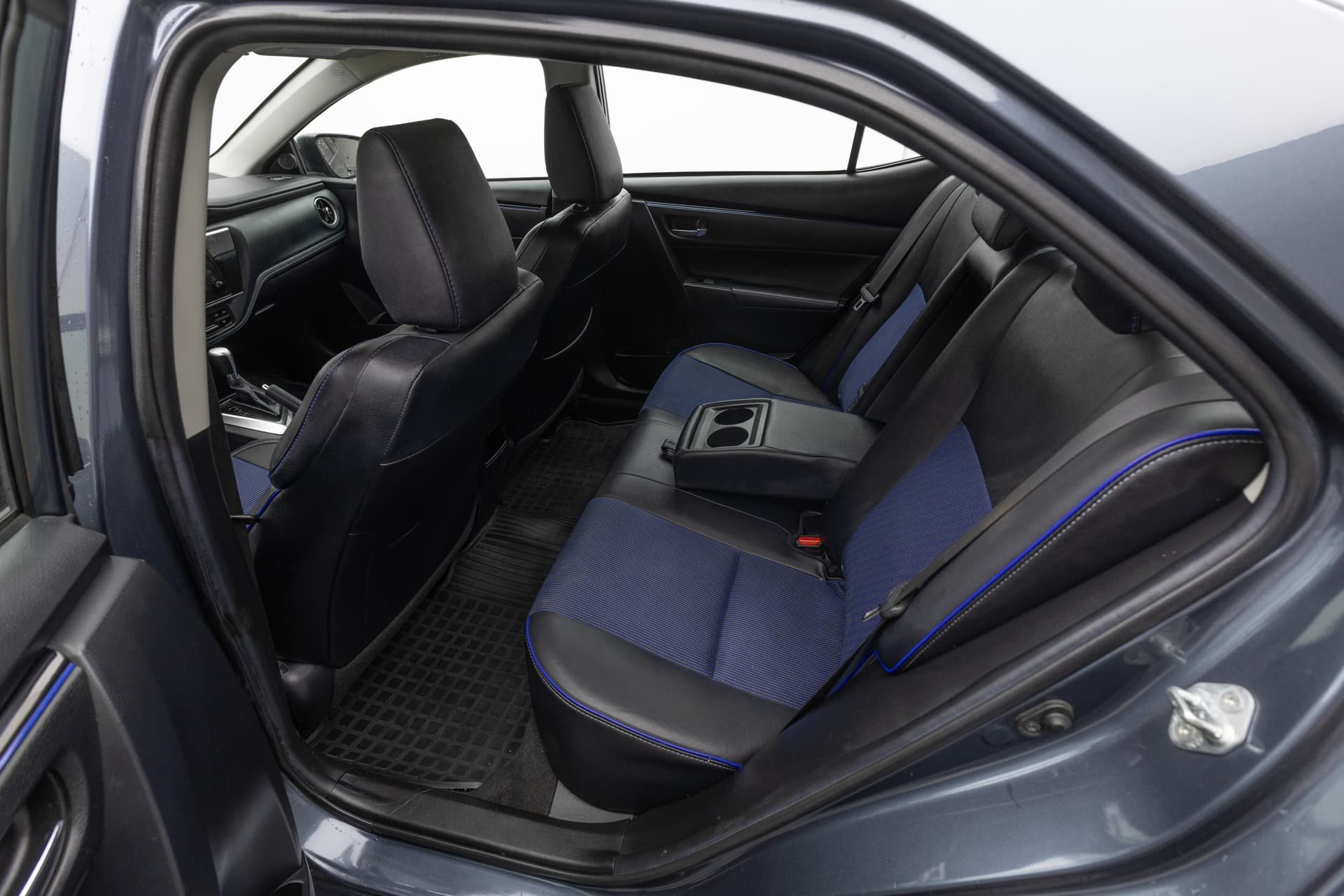 TOYOTA Corolla 2018 - 7