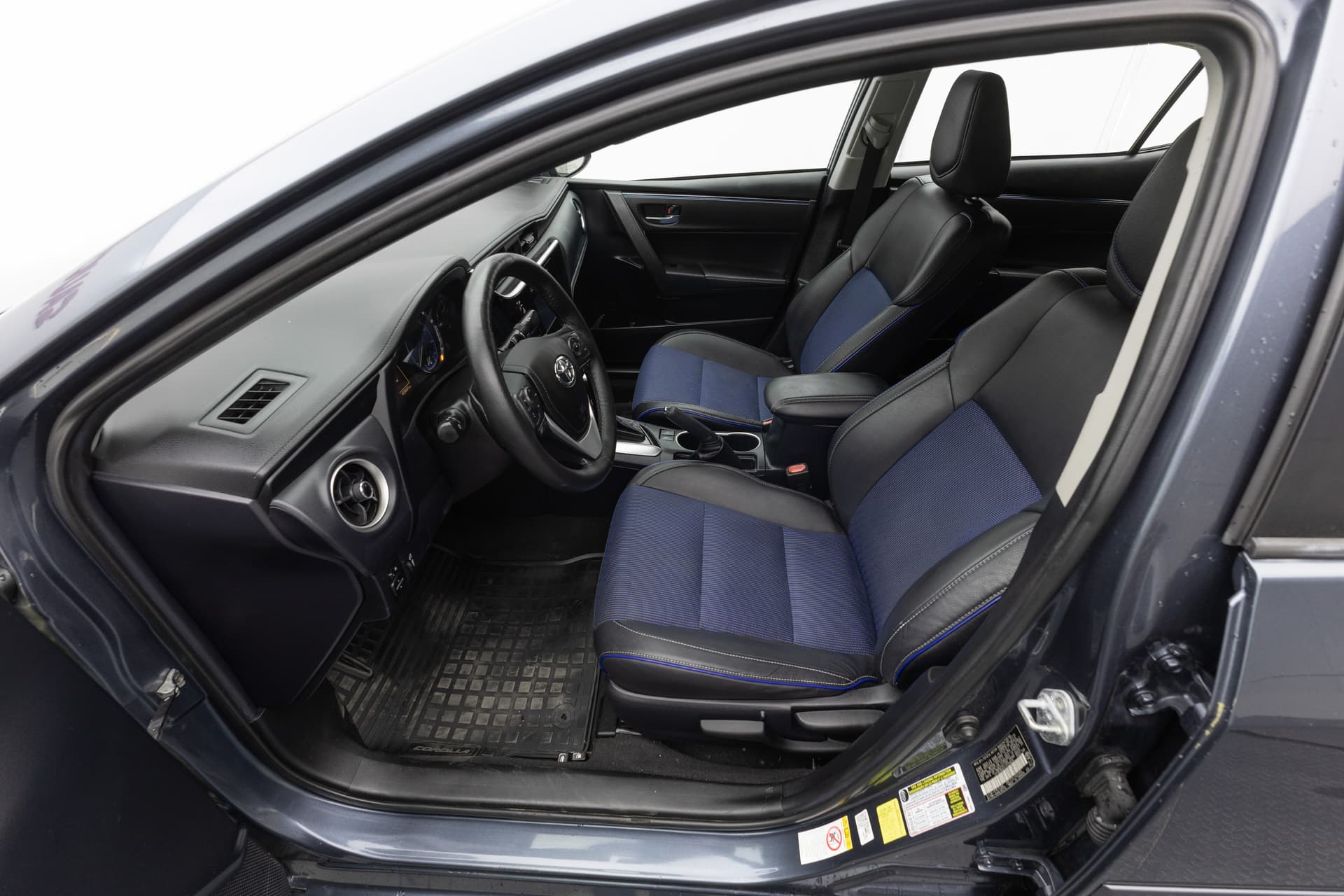 TOYOTA Corolla 2018 - 10