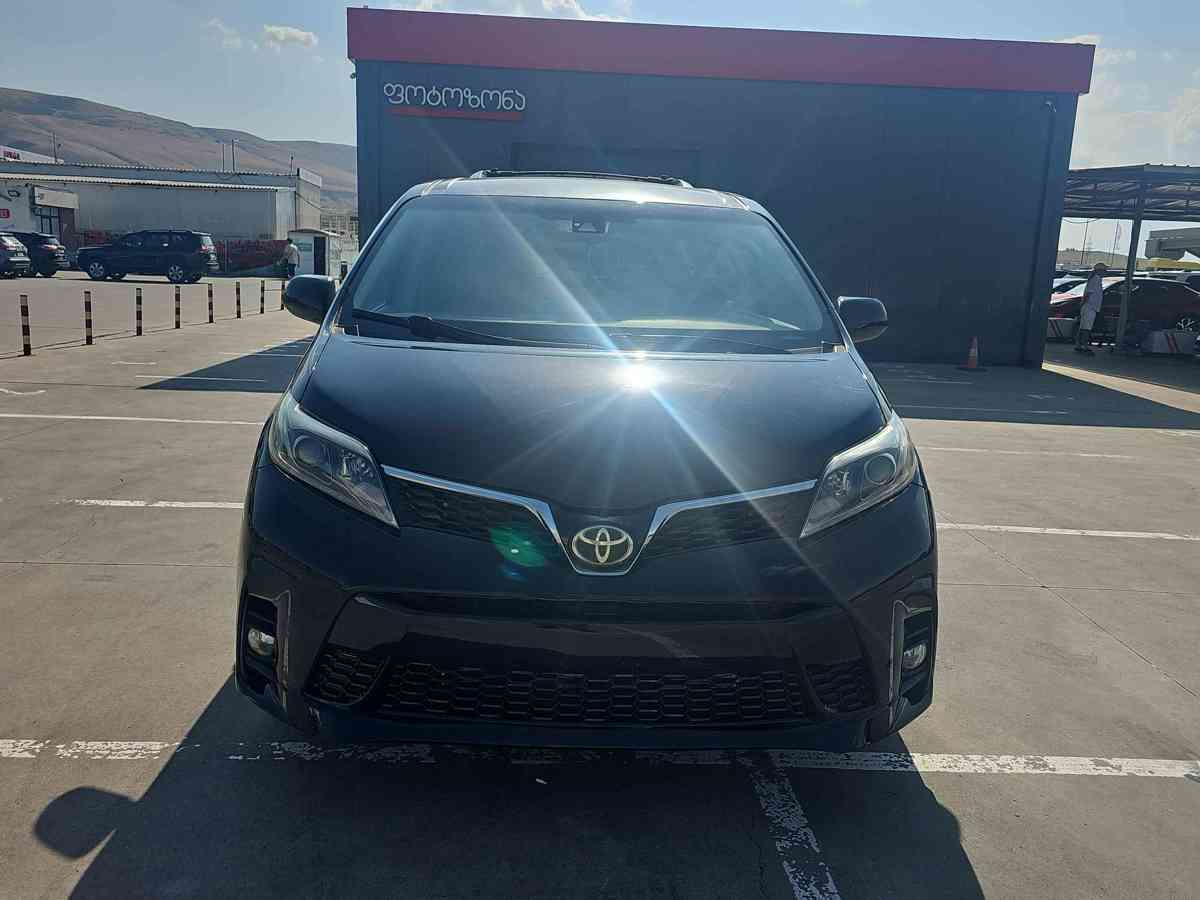 TOYOTA Sienna 2019 - 2