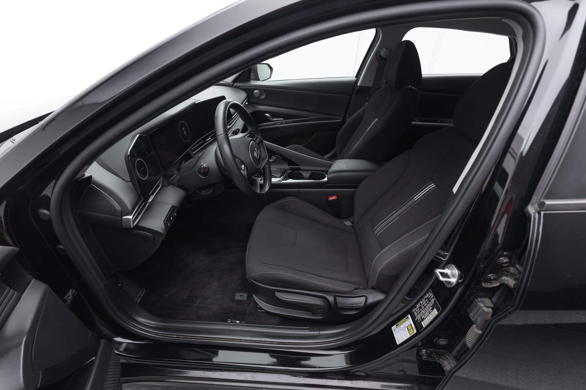 HYUNDAI Elantra 2023 - 10