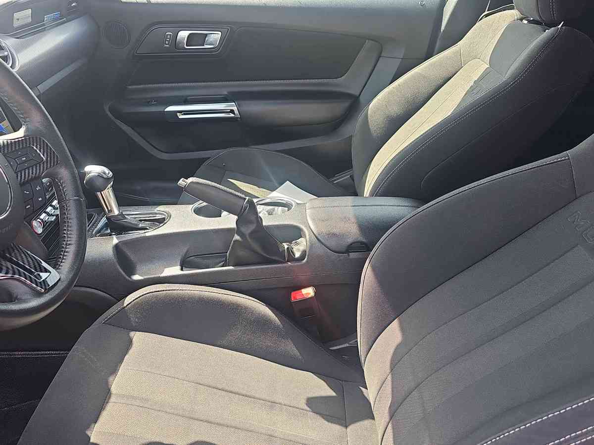 FORD Mustang 2019 - 10