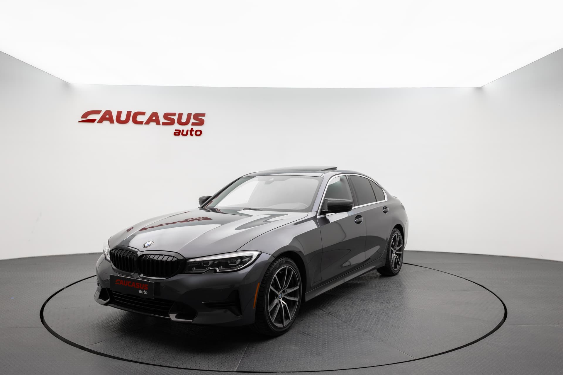 BMW 330i 2019 - 1