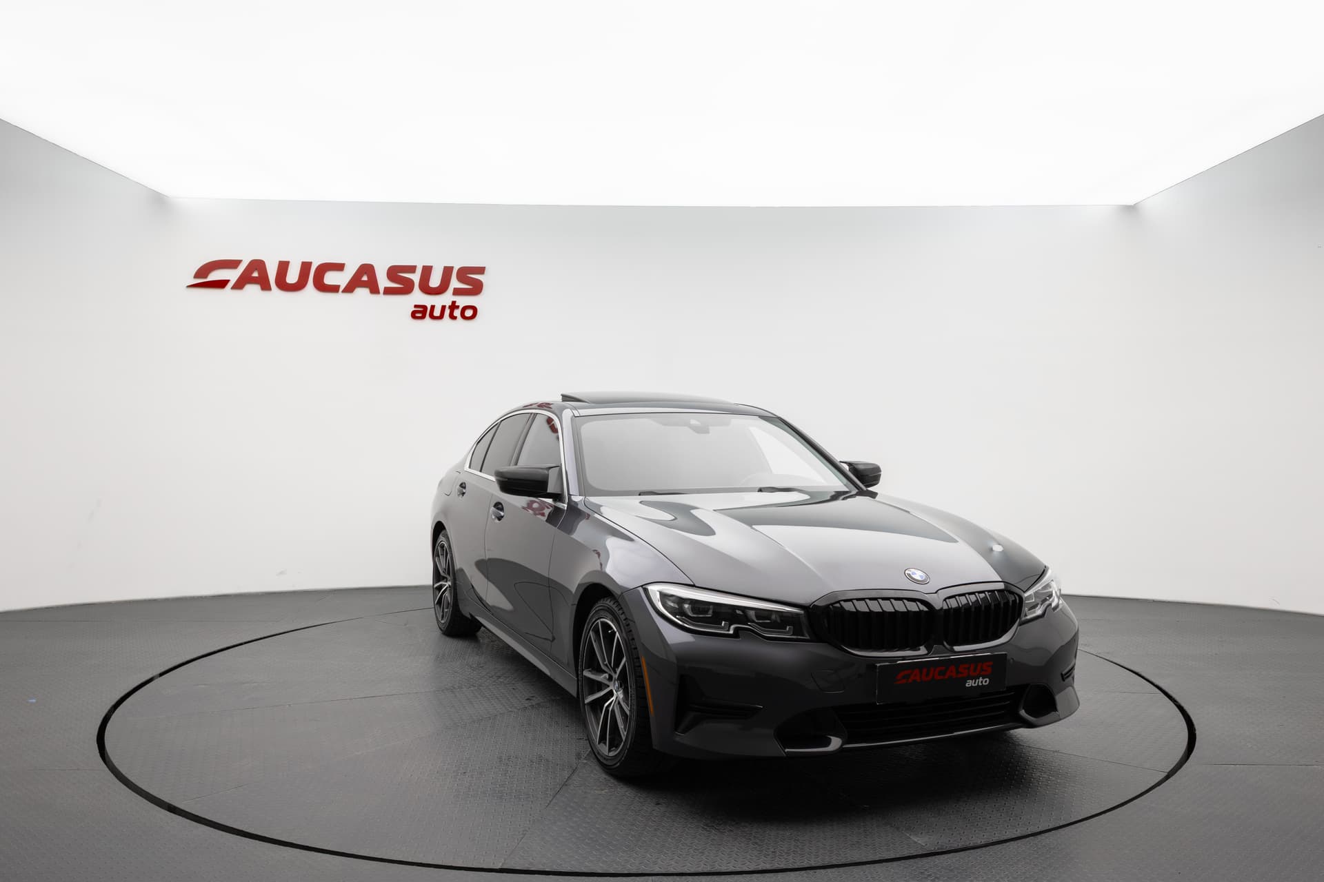 BMW 330i 2019 - 3