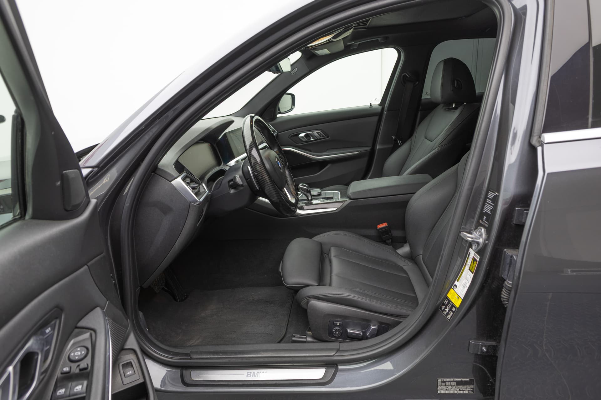 BMW 330i 2019 - 10