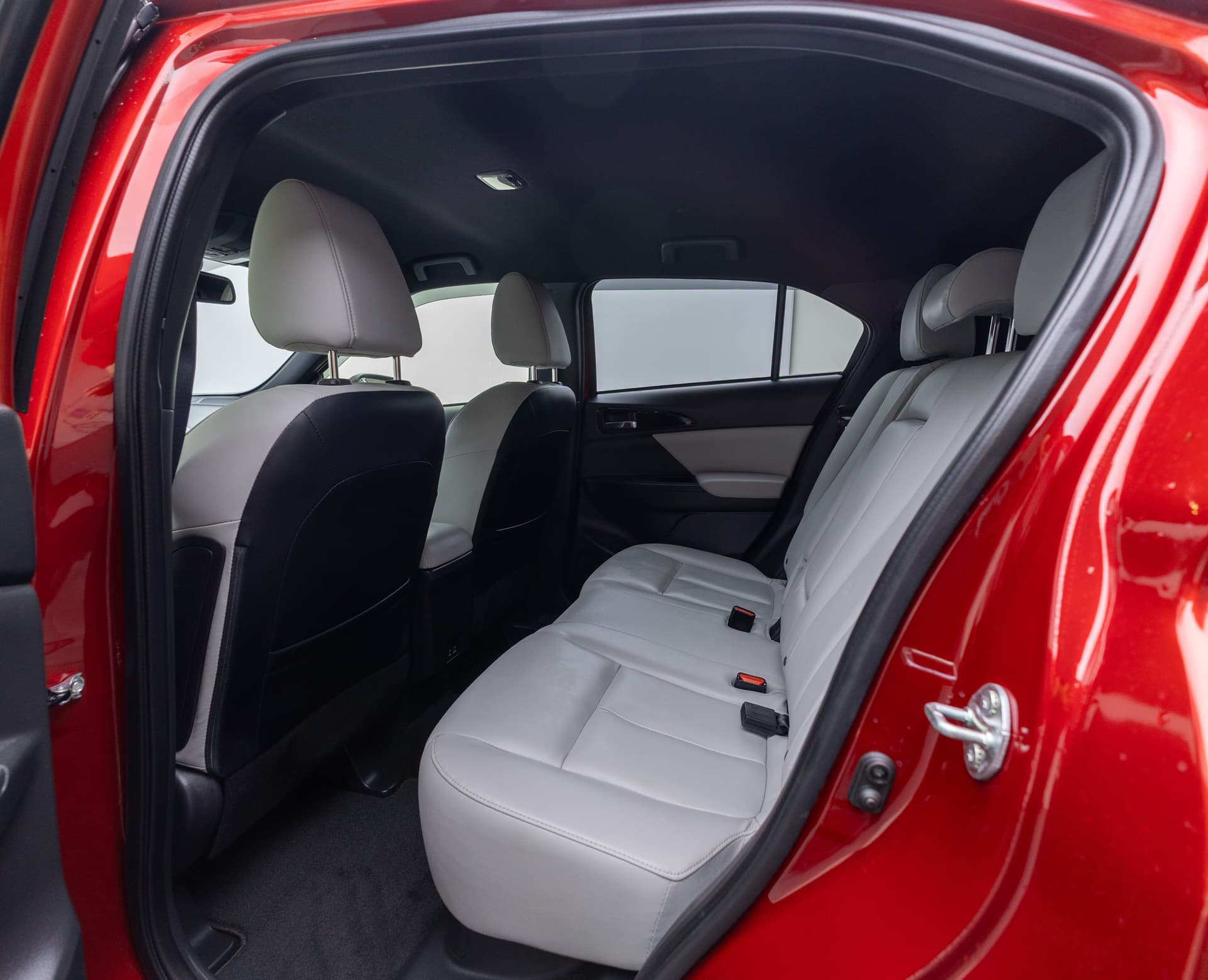 MITSUBISHI Eclipse Cross 2024 - 8