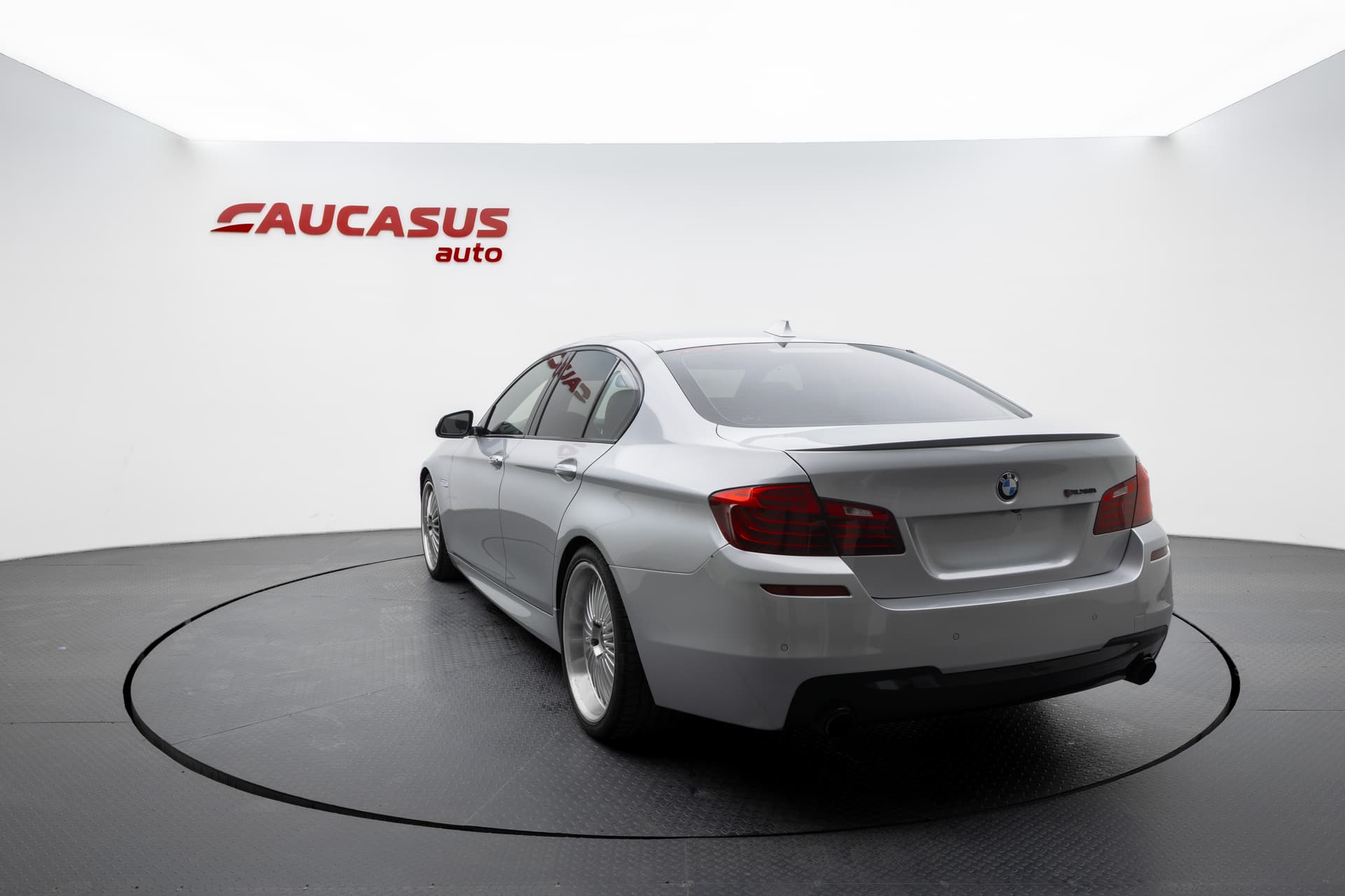 BMW 535xi 2016 - 6