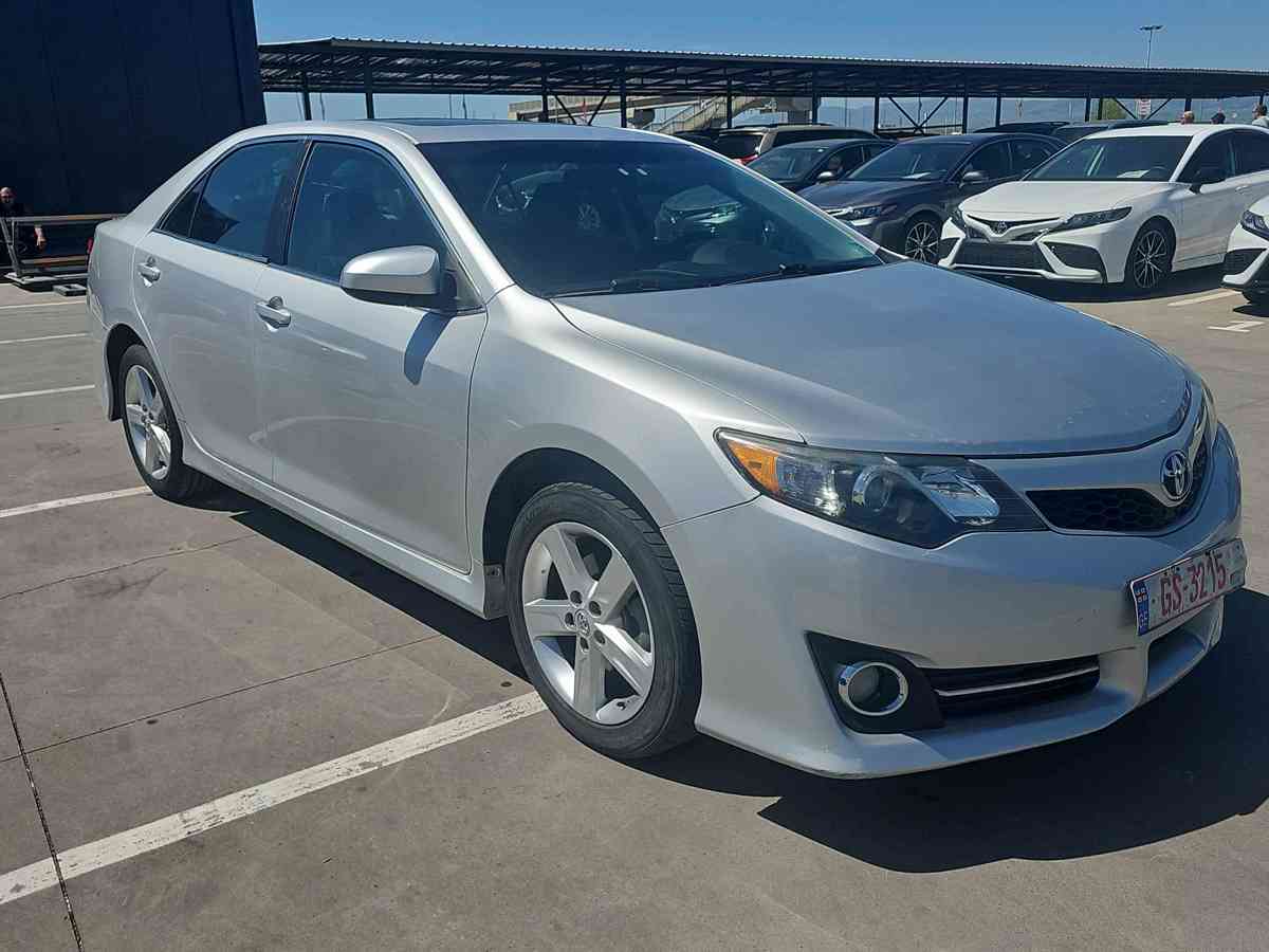 TOYOTA Camry 2014 - 3