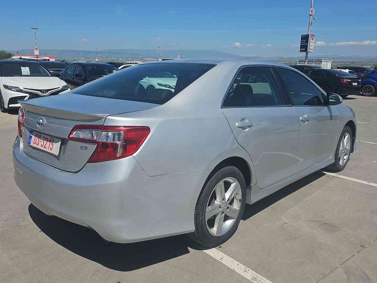 TOYOTA Camry 2014 - 4