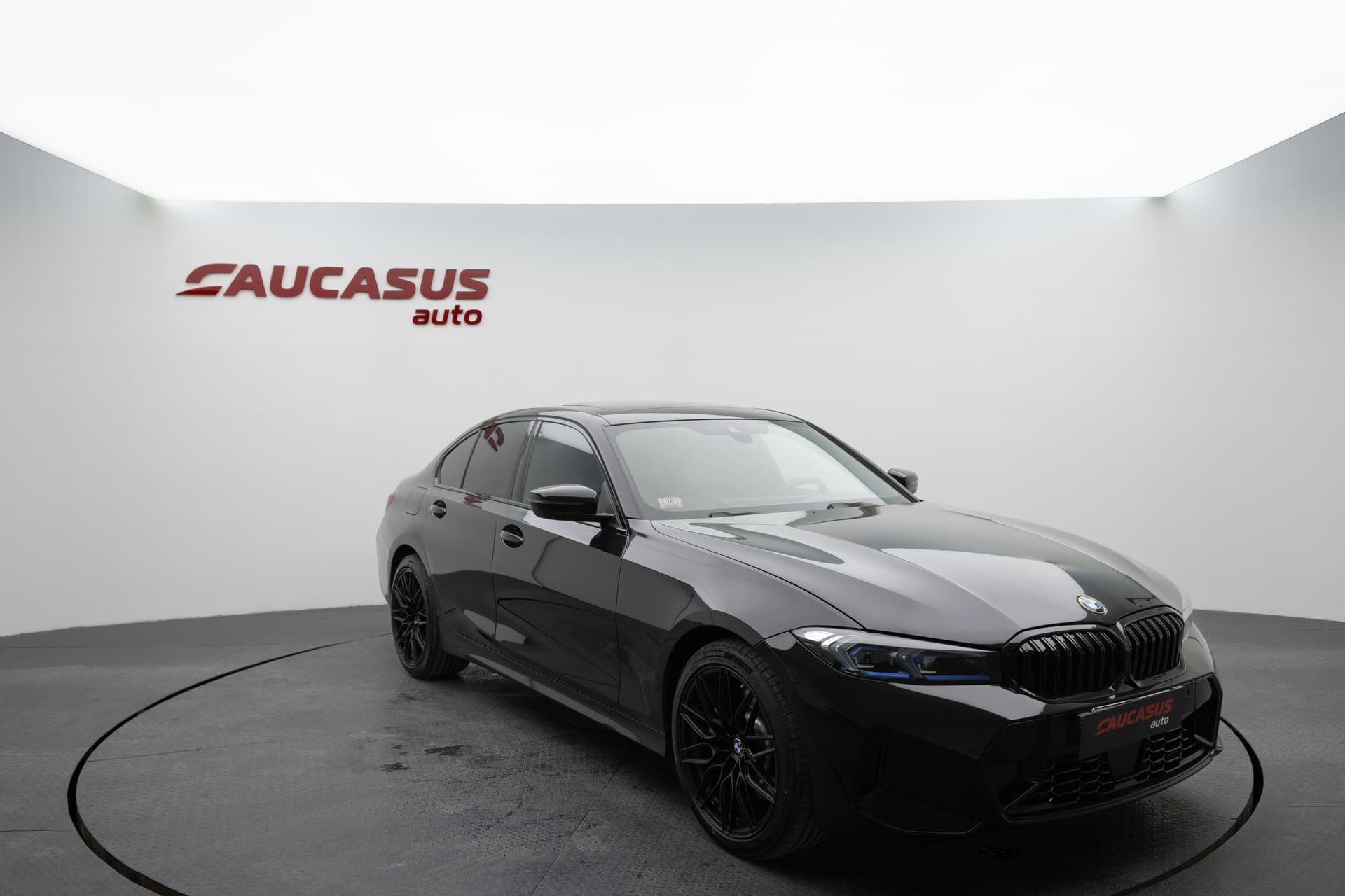 BMW 330i 2025 - 1