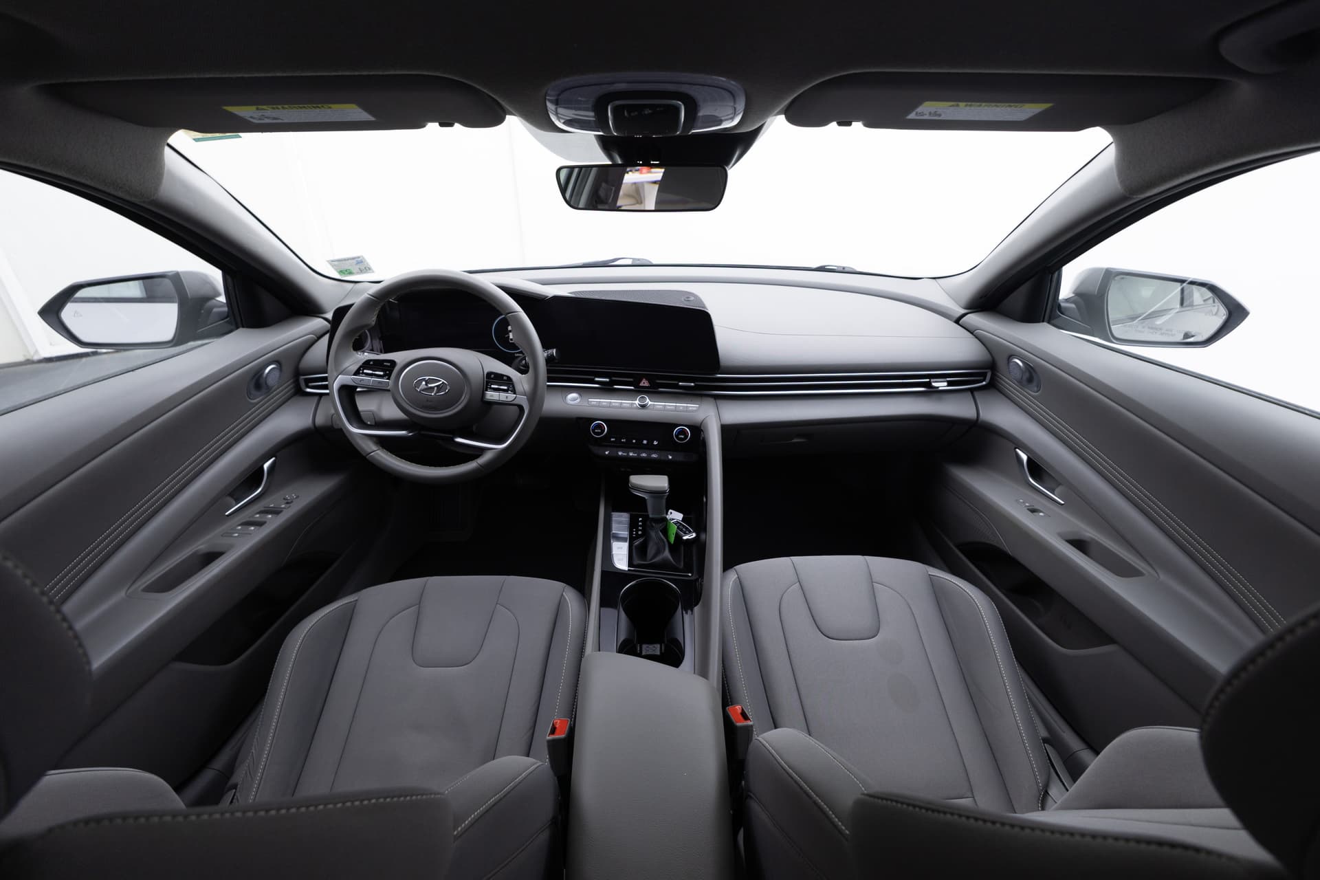 HYUNDAI Elantra 2023 - 9