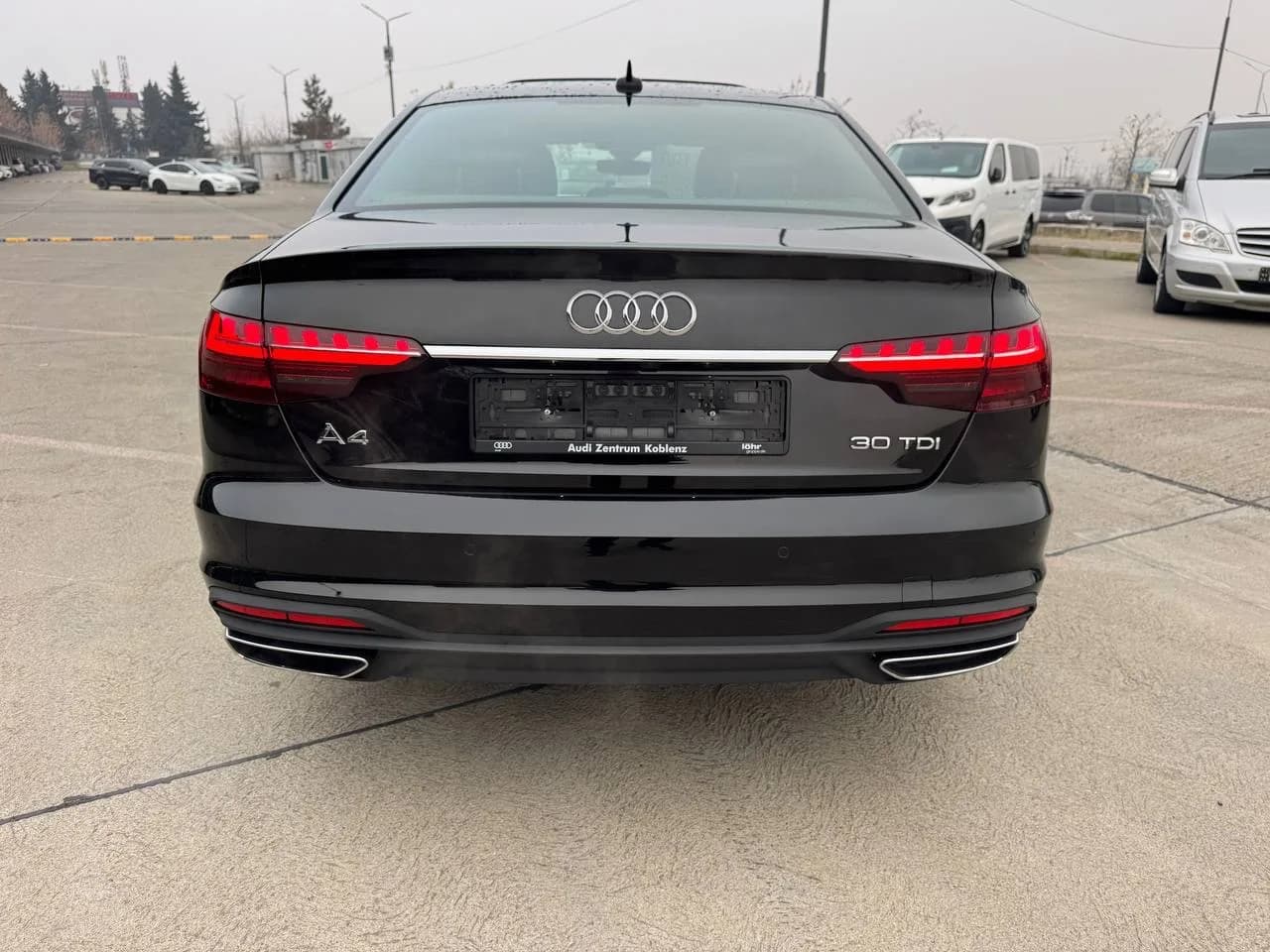 Audi A4 2022 - 7